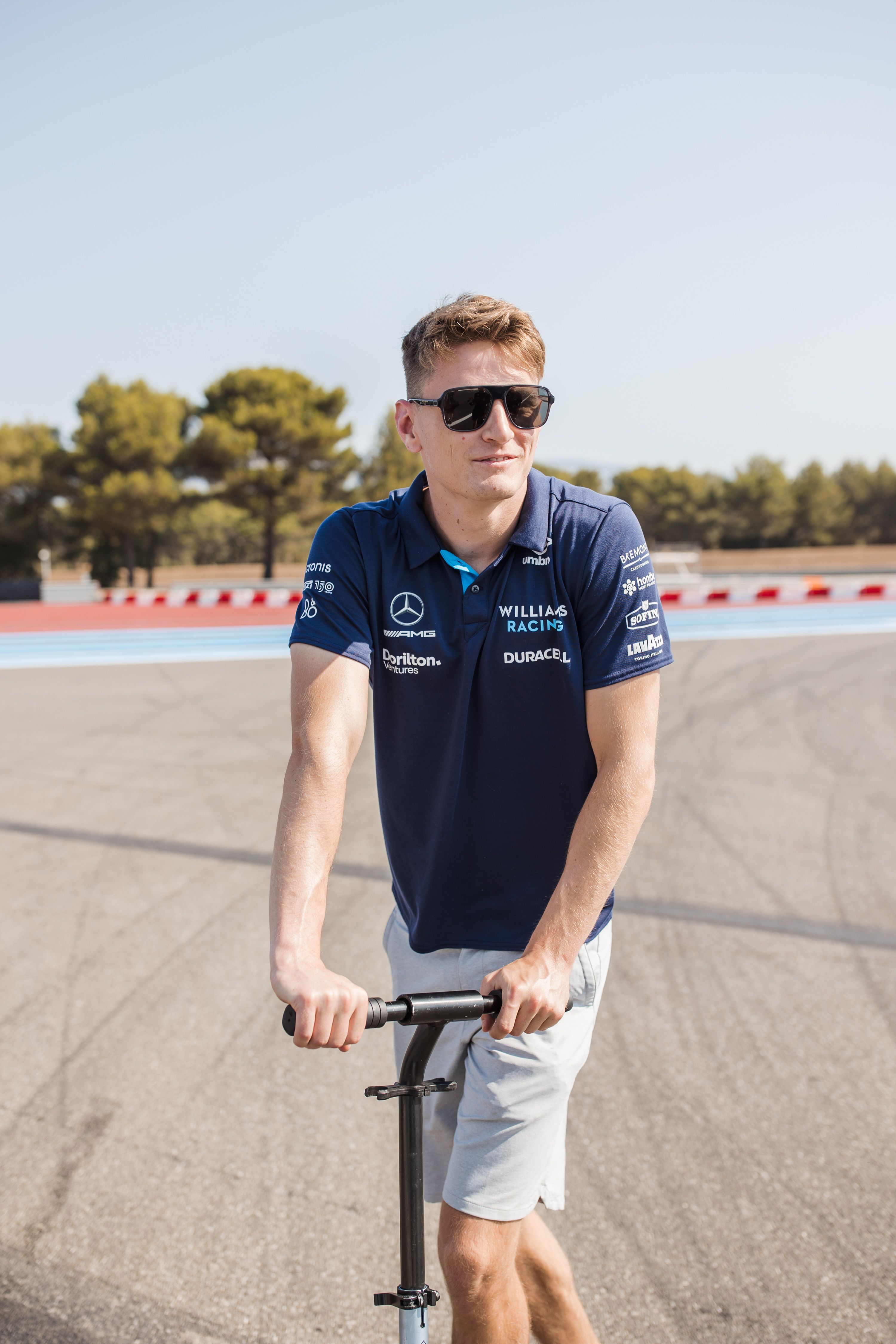 It was back on the scooter for a trip around Le Castellet