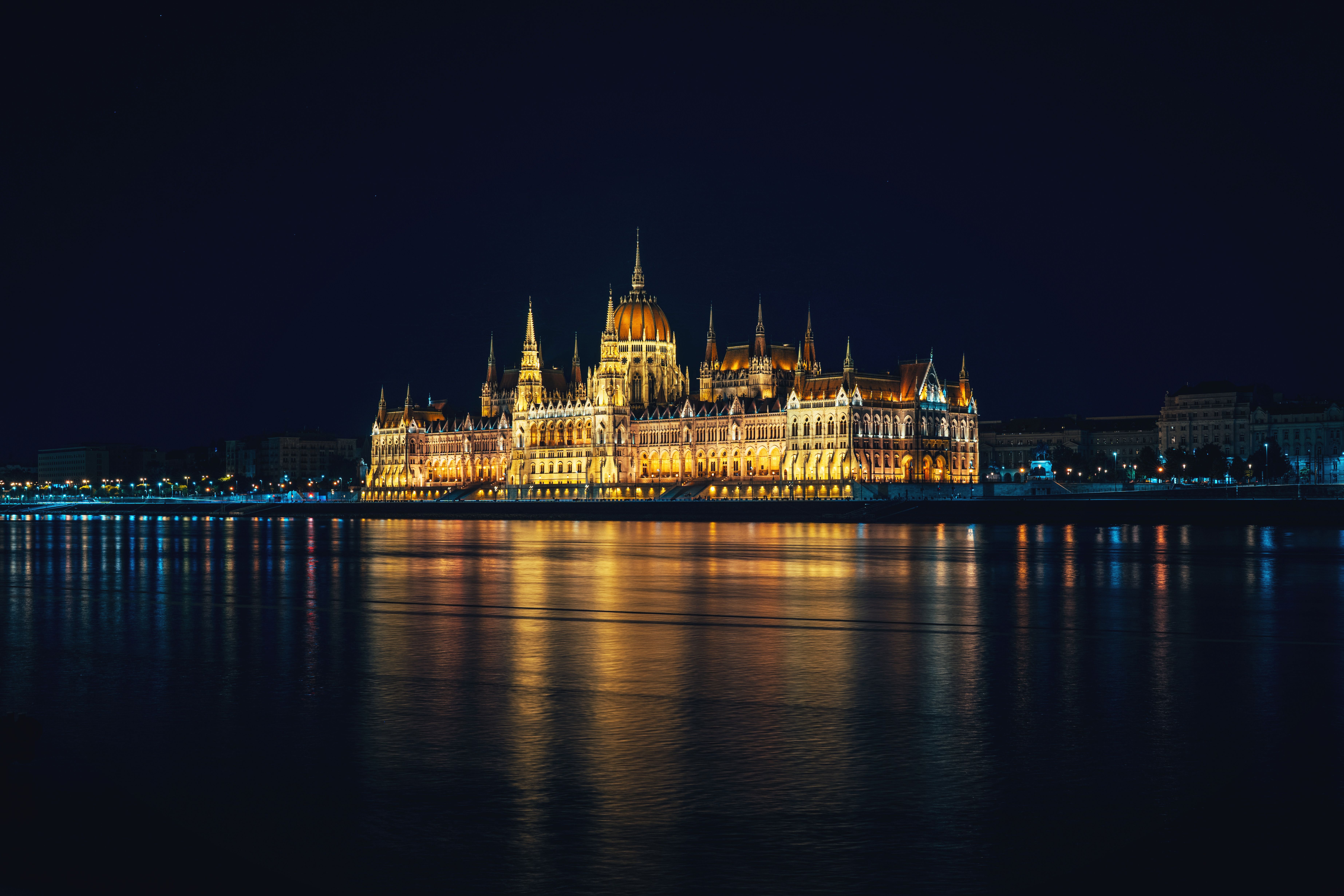 On the shores of the Danube by night