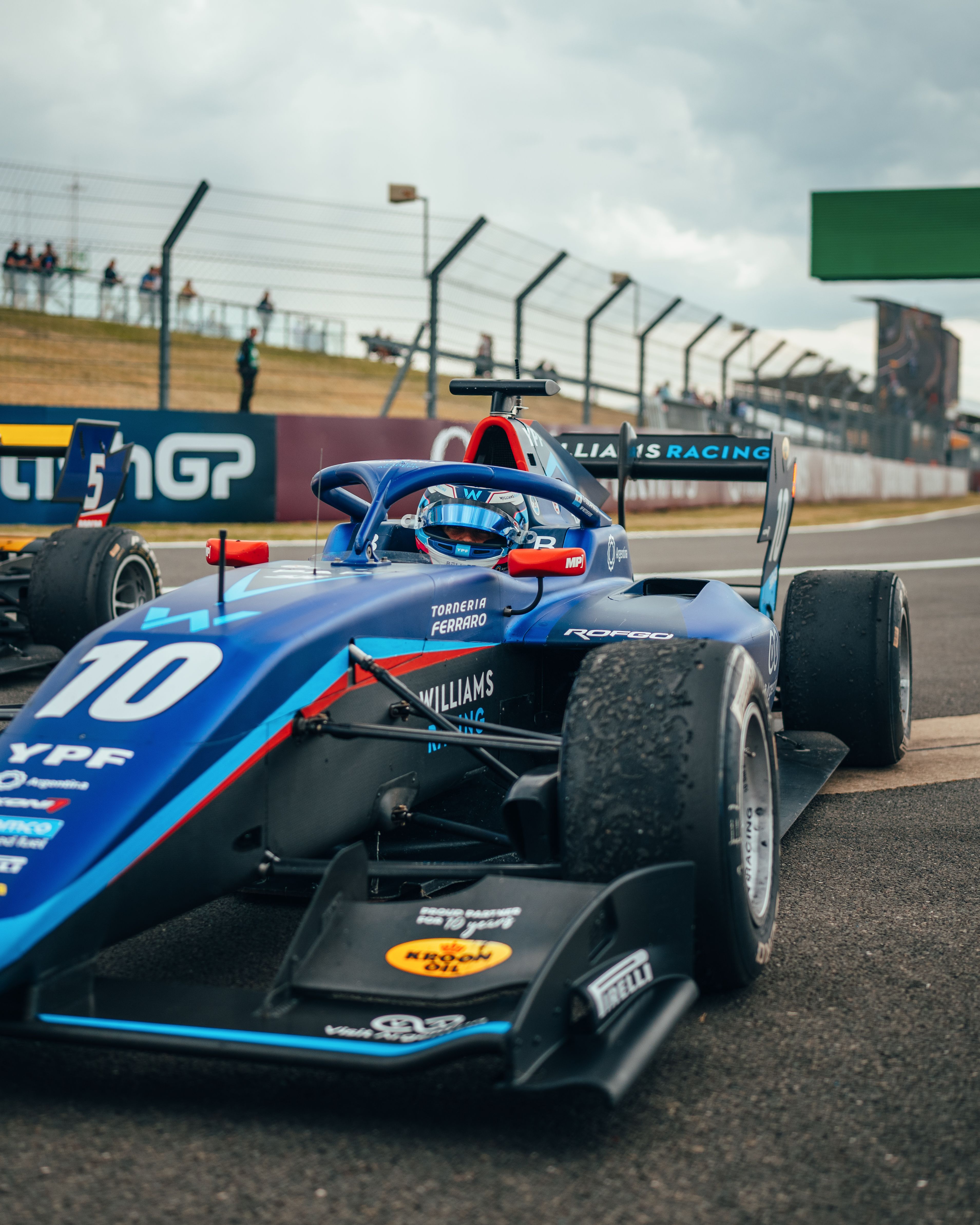 After superbly managing the changeable conditions, it was a P1 finish for Franco in the F3 Sprint.