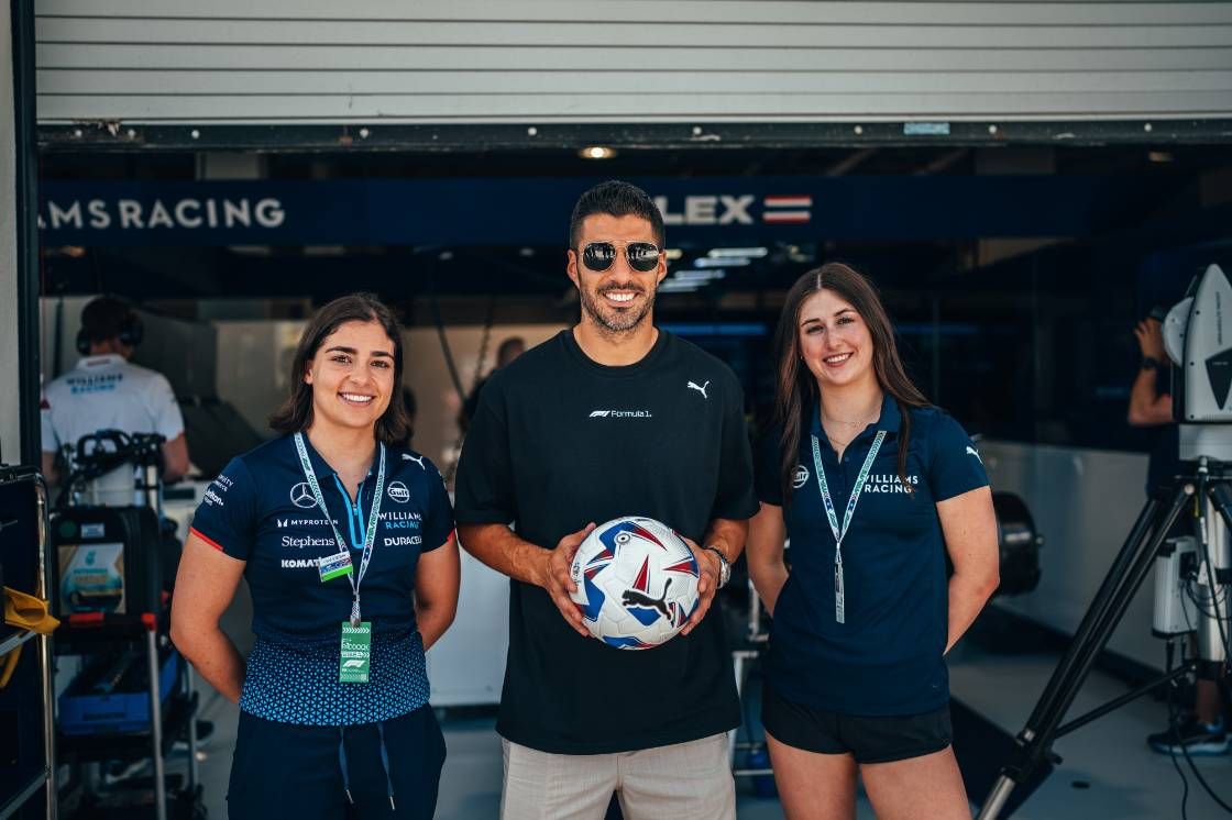 Hanging out with Jamie and Lia.