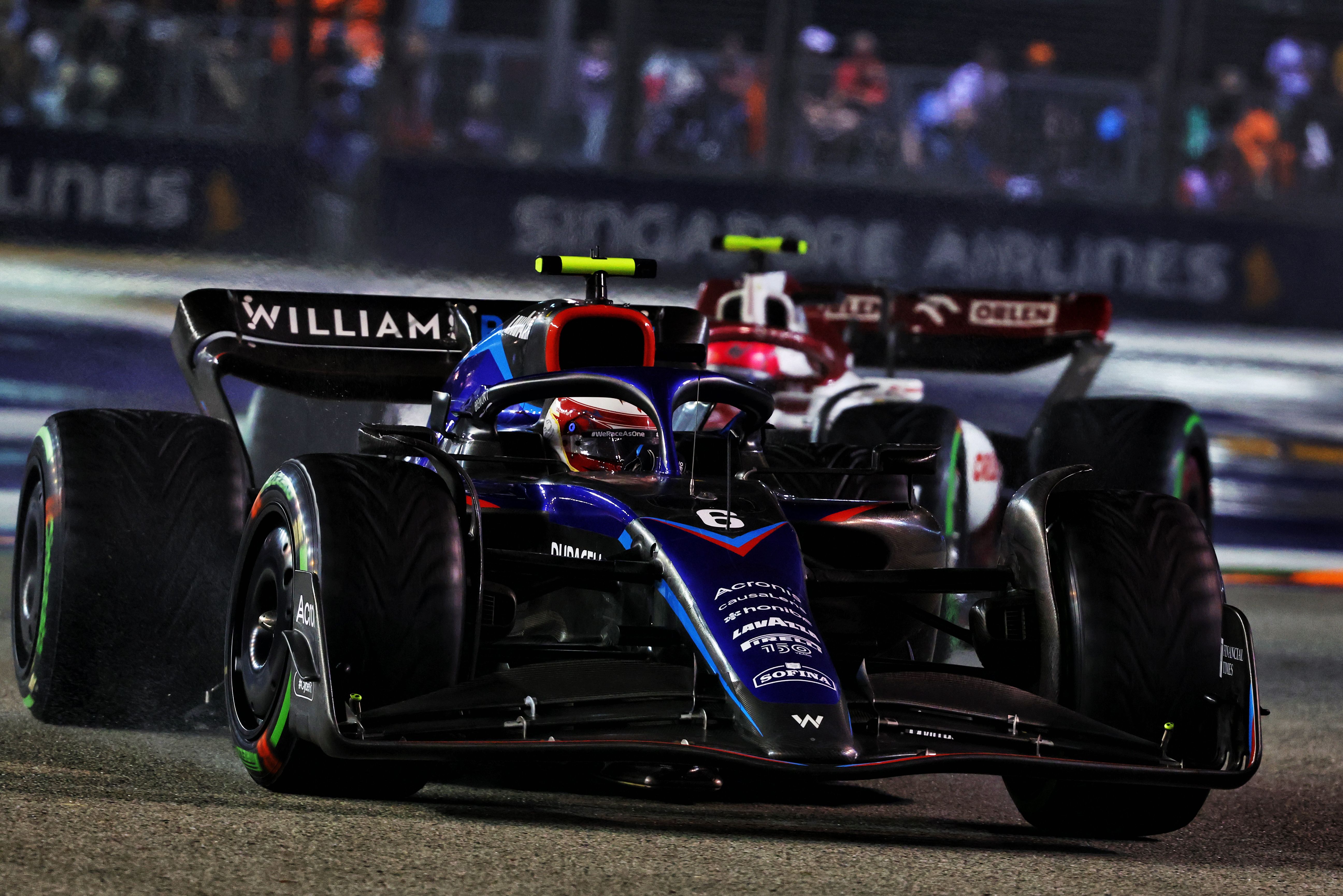 Nicky navigates the opening laps.