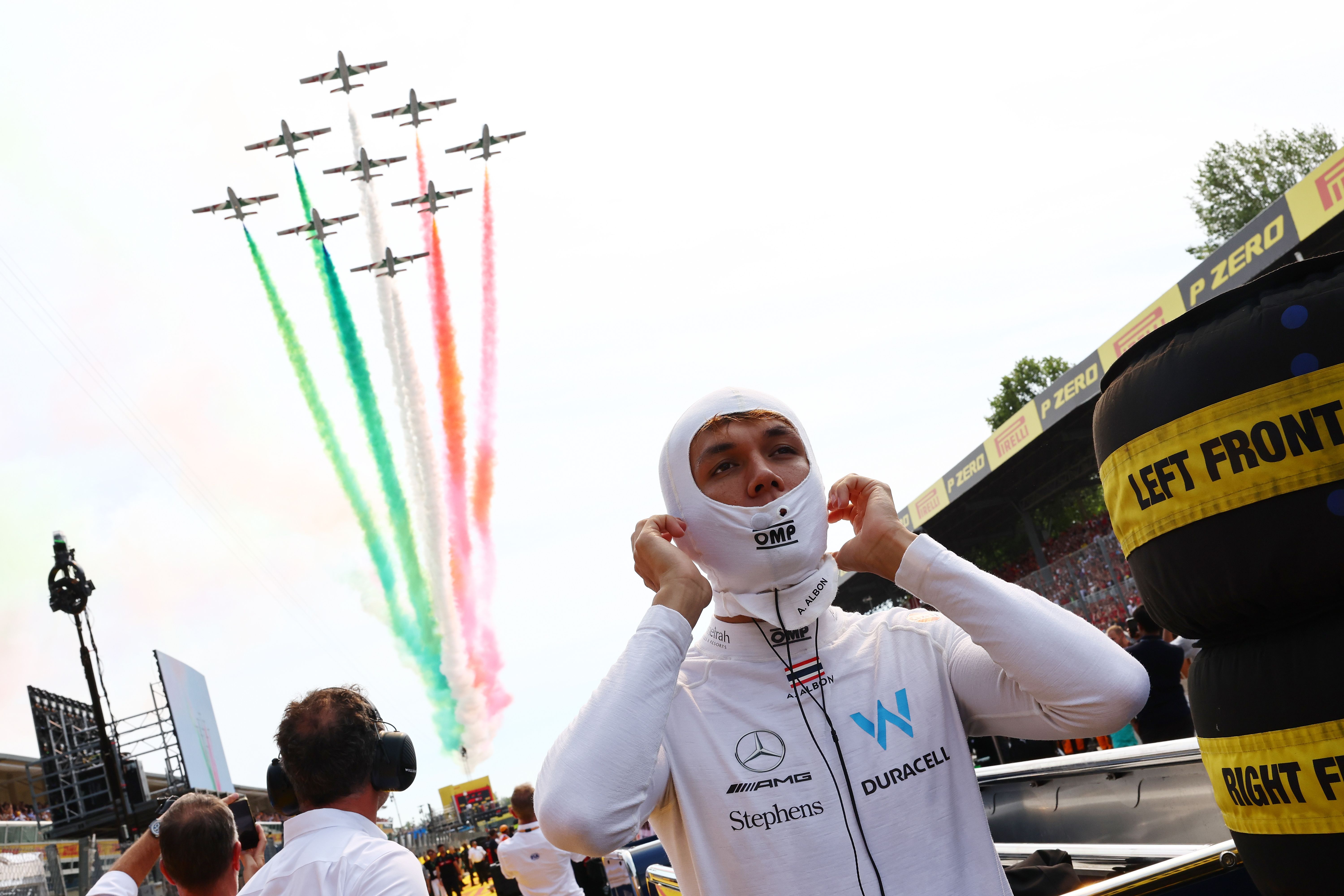 What a display overhead as il Tricolore fills the sky above Albono.