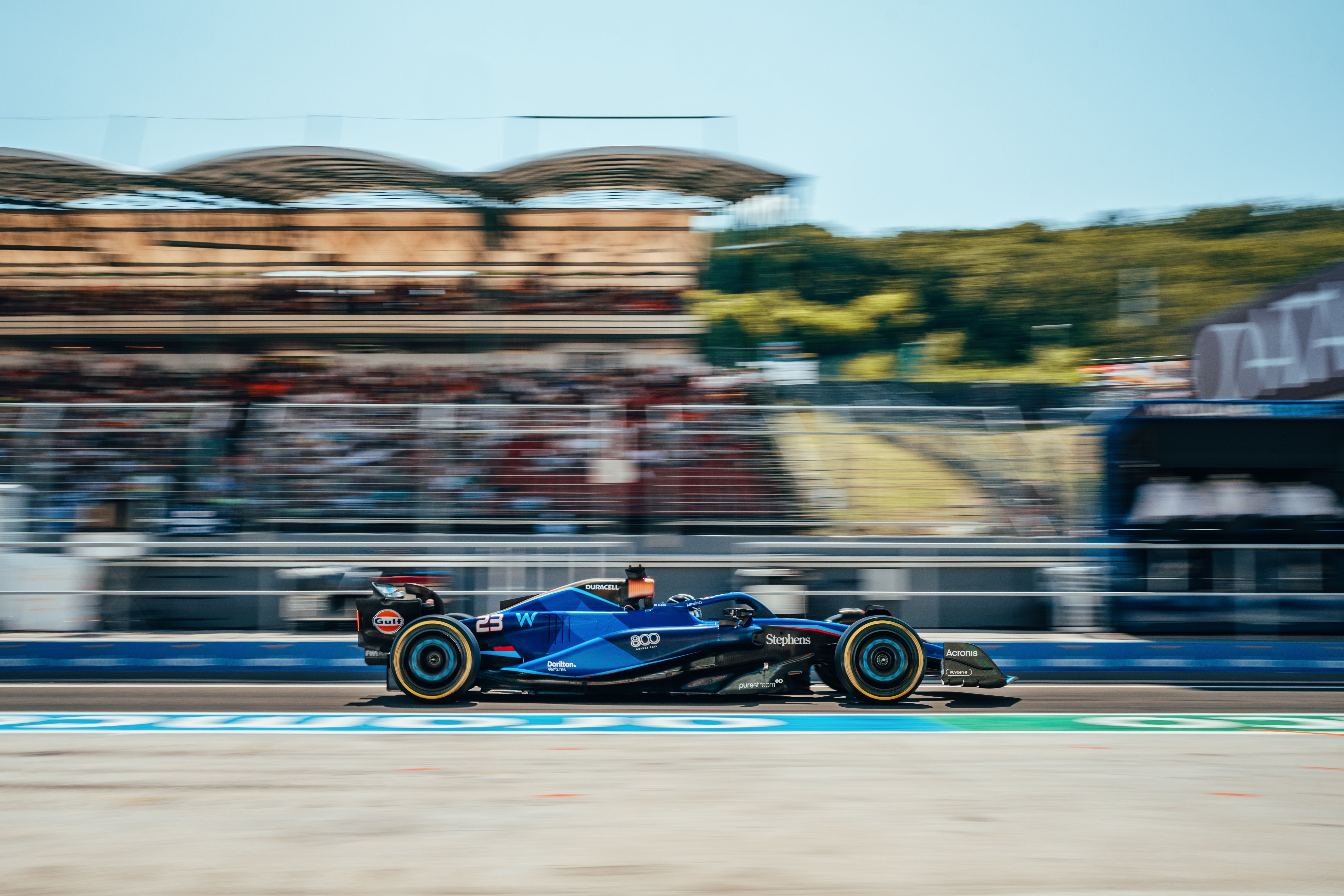 Into the pits heads Albono as the first scheduled pit stop of the race.