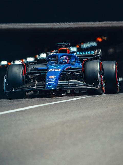 Alex emerging from F1’s only tunnel on the calendar on his way to P13.