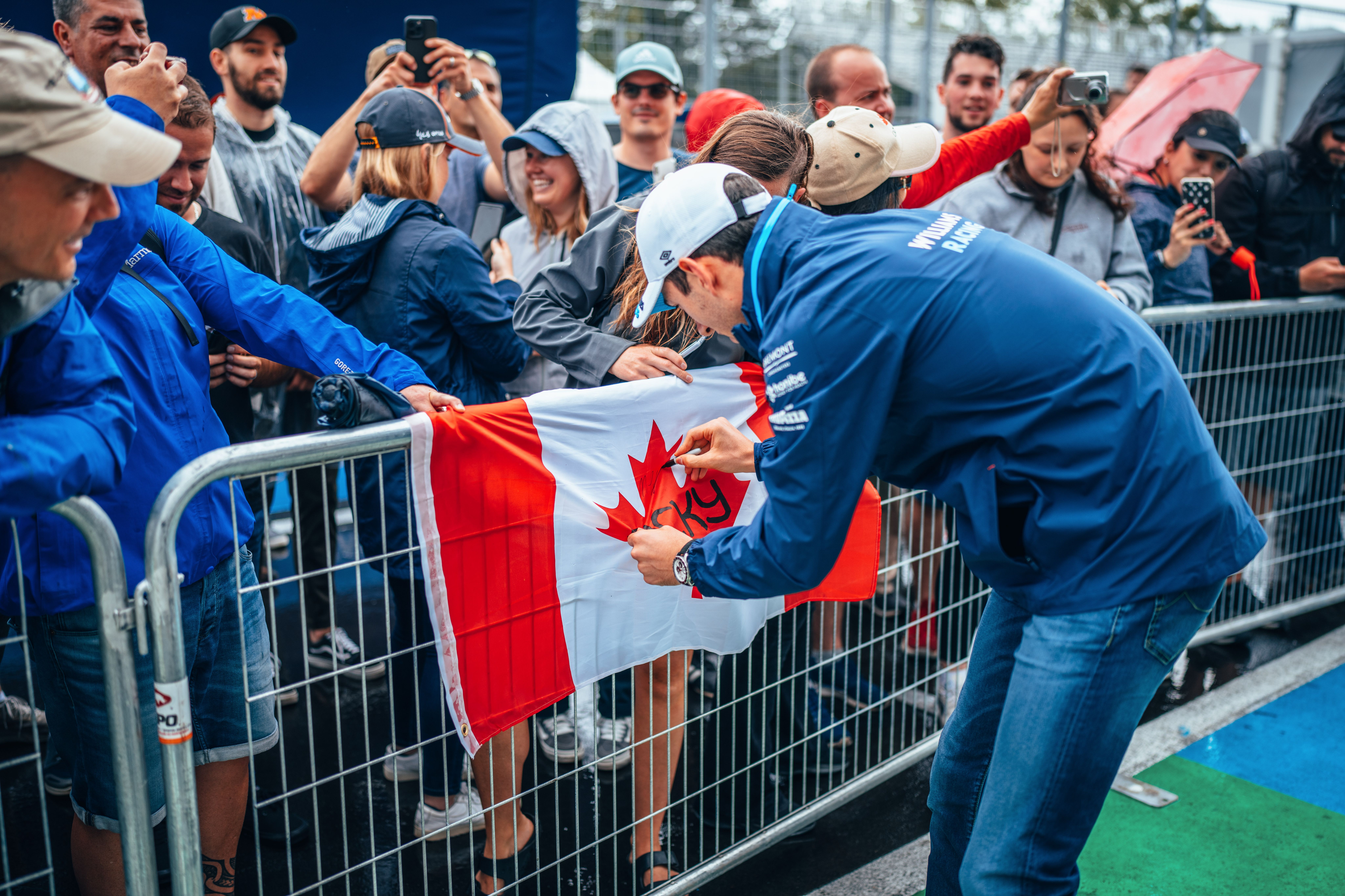 One of many signatures NL6 completed this weekend