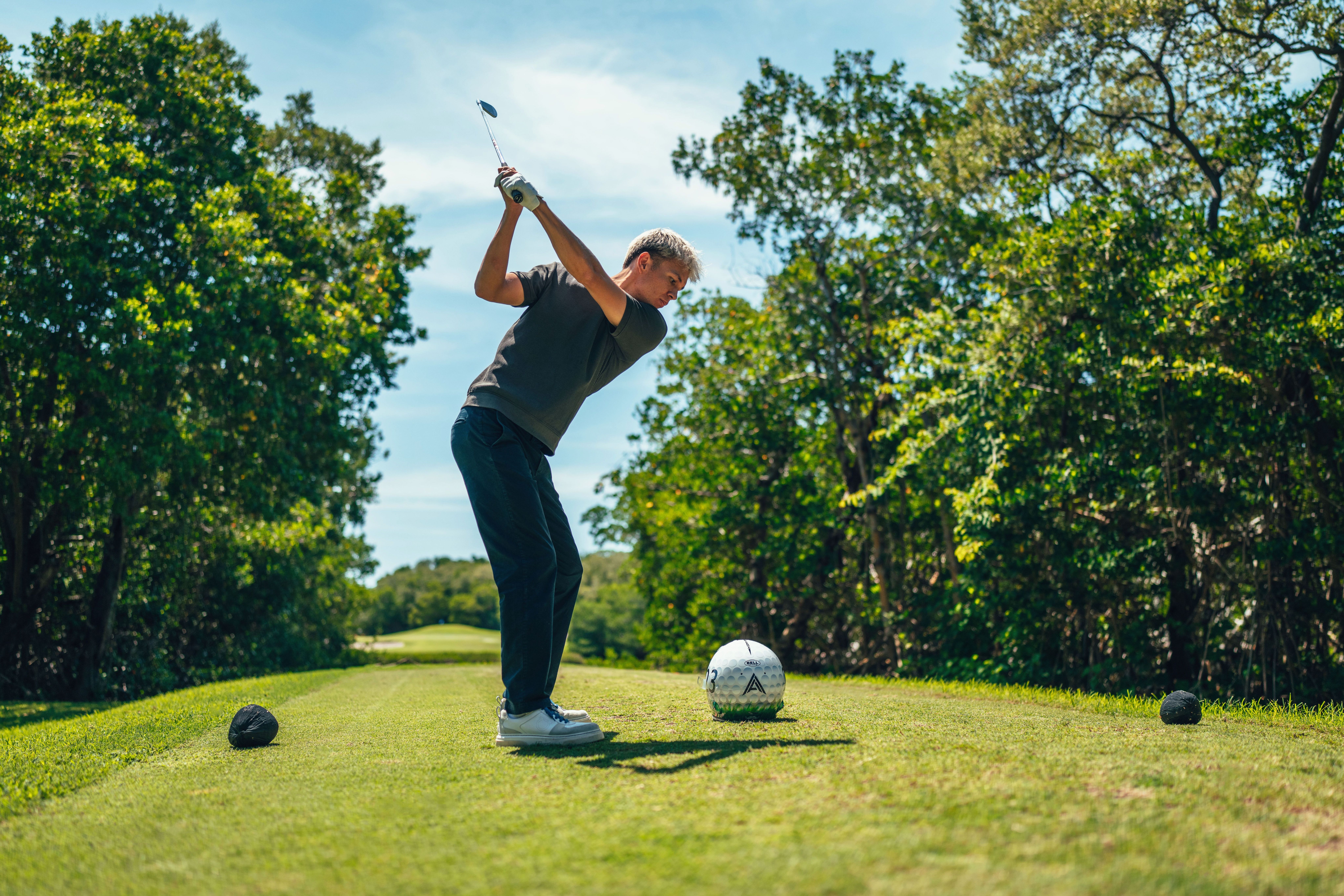 That doesn’t look like a regulation golf ball.