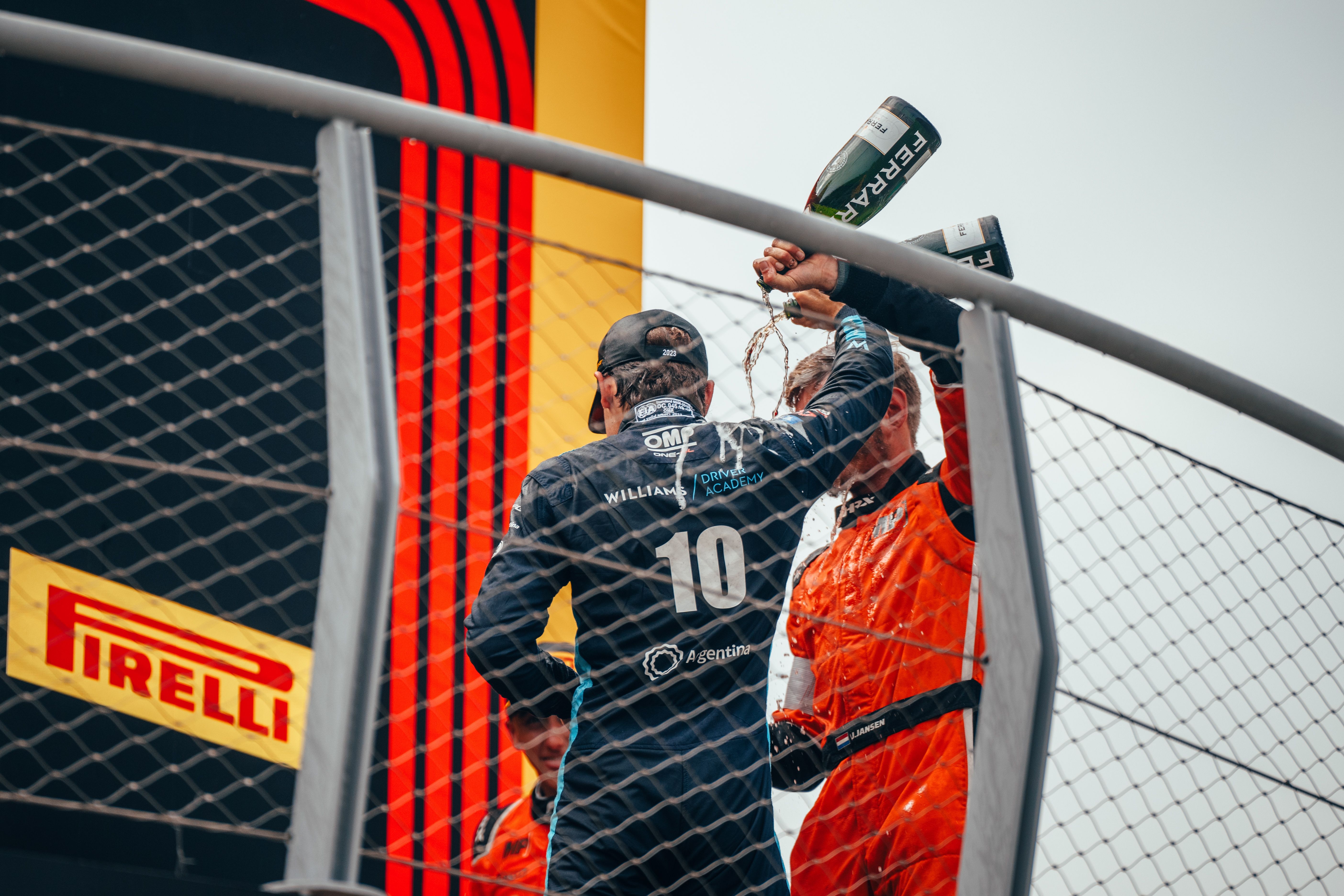 No better way to end the F3 season.