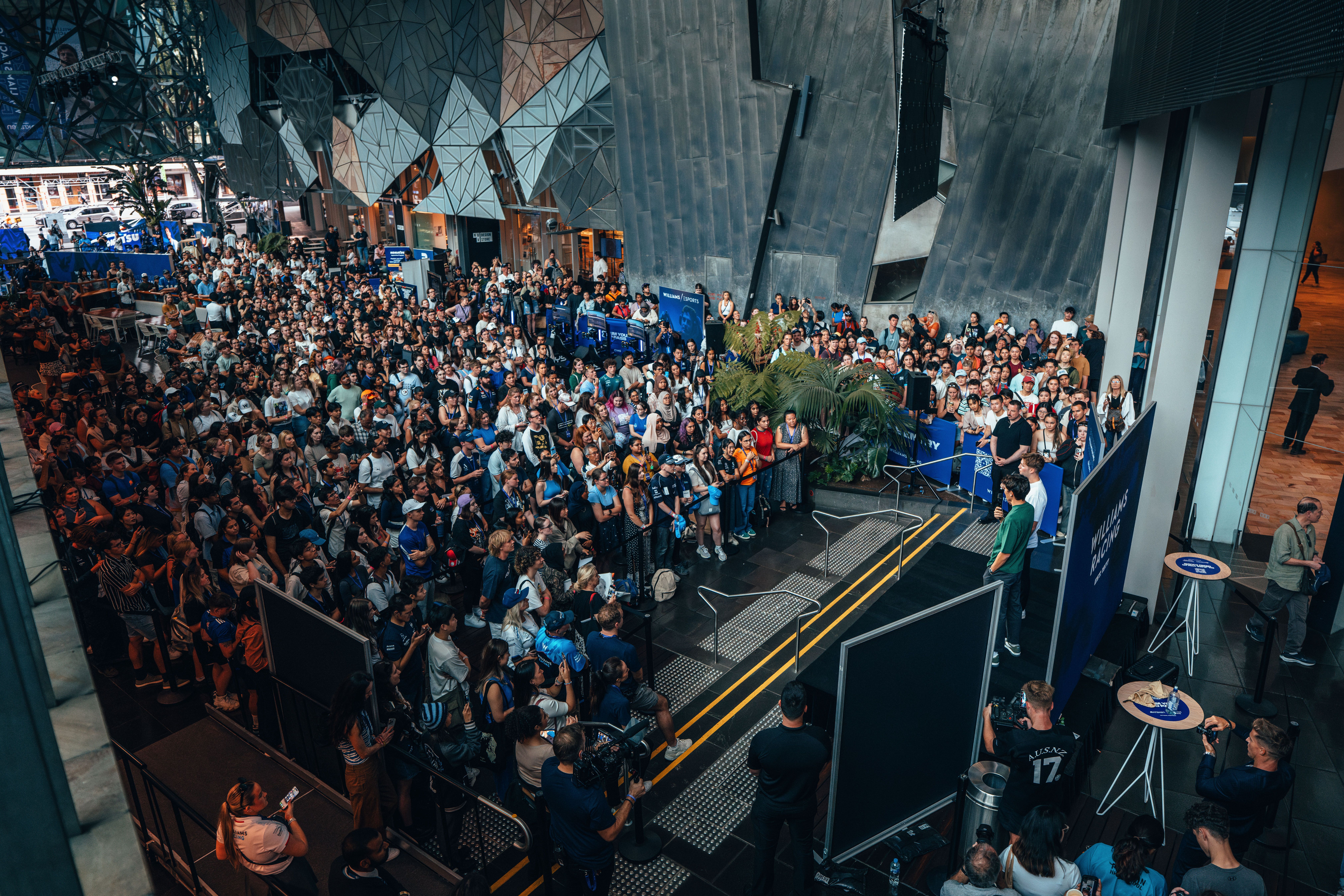 Next up on stage was Albono... and Melbourne turned UP!