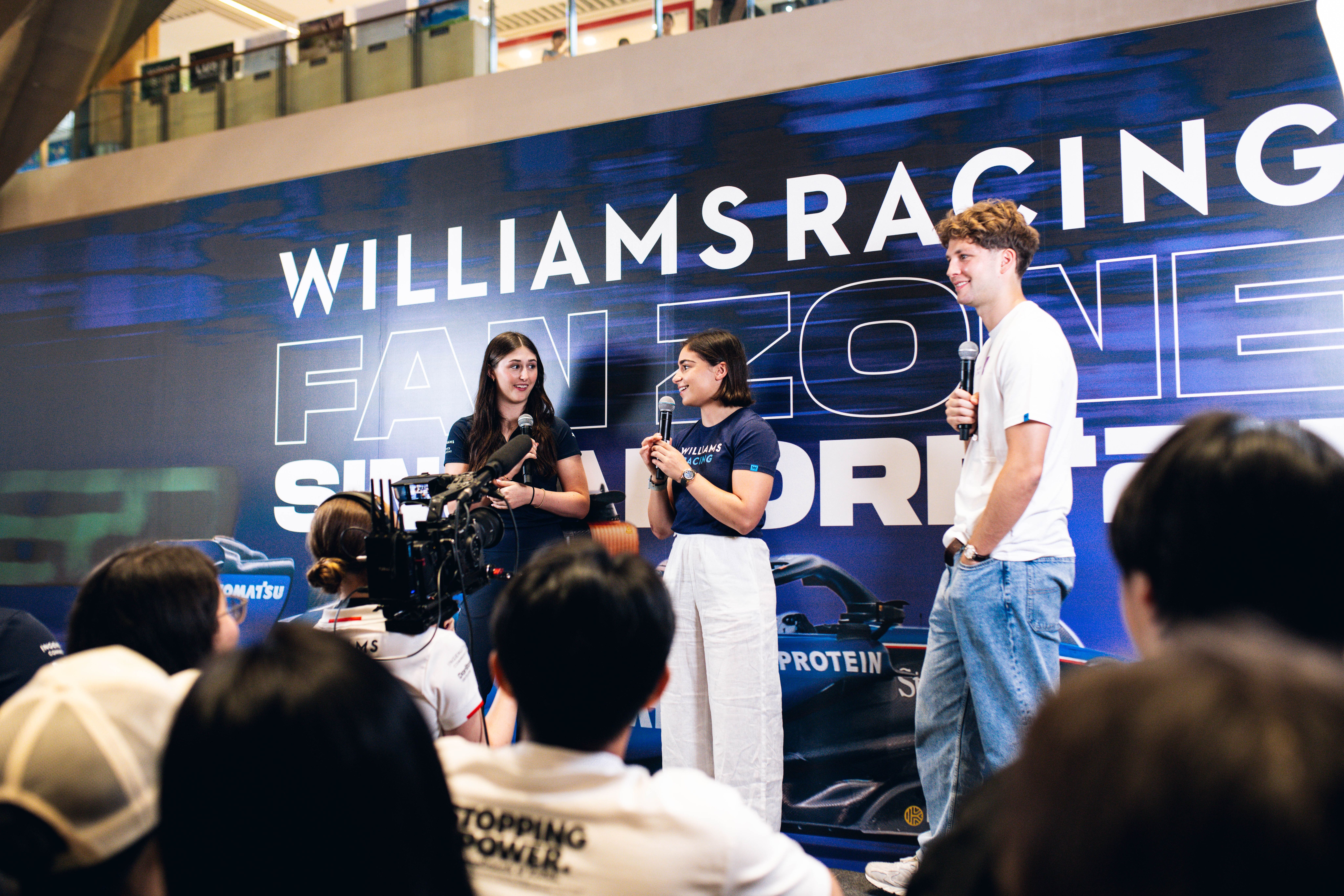 Lia and Jamie take the stage.