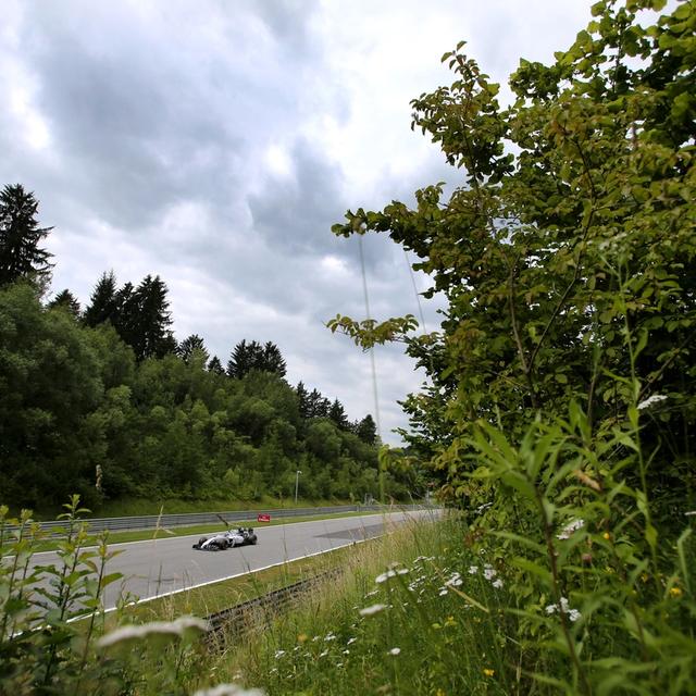 Valtteri Bottas tears through the Austrian countryside to secure P3 – 2014