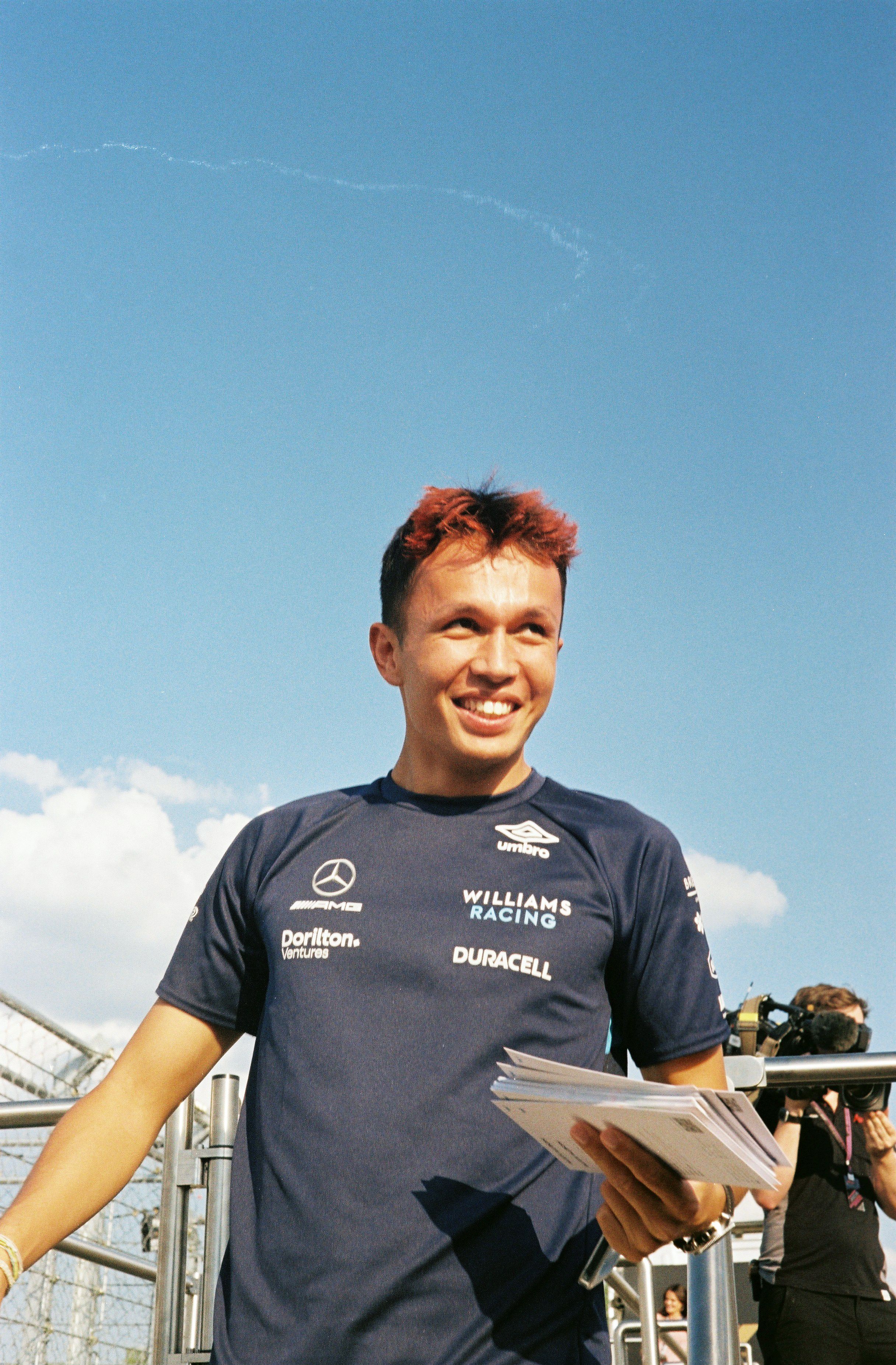 Our very own ‘00s holiday pictures 