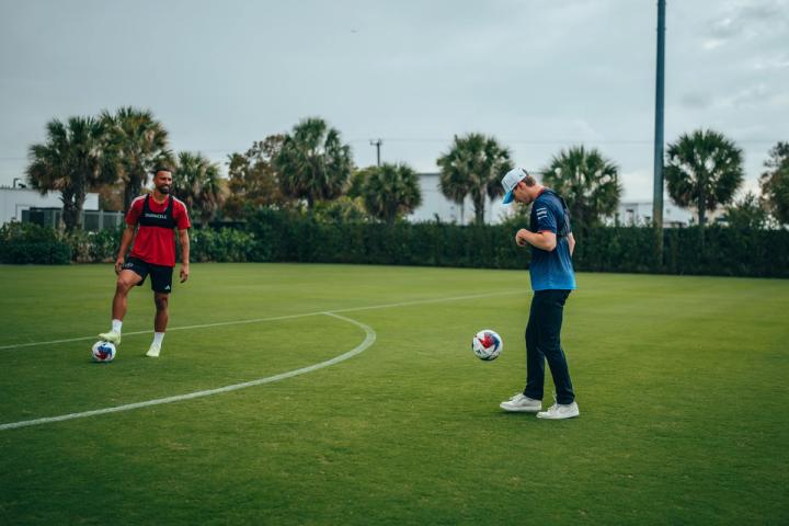 Williams Racing F1 Driver Logan Sargeantt plays football/soccer at Inter Miami