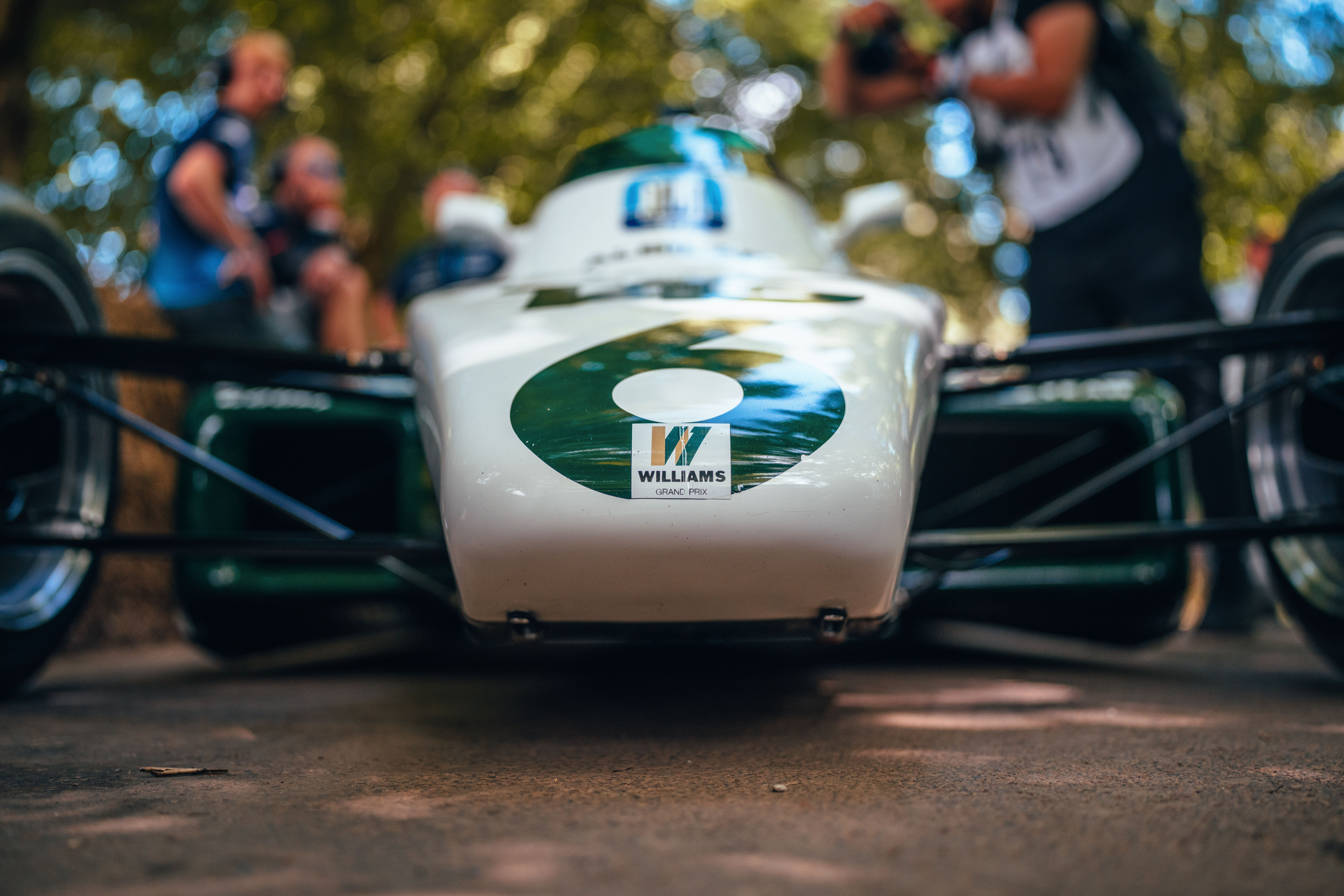 Face-to-face with a classic F1 machine.