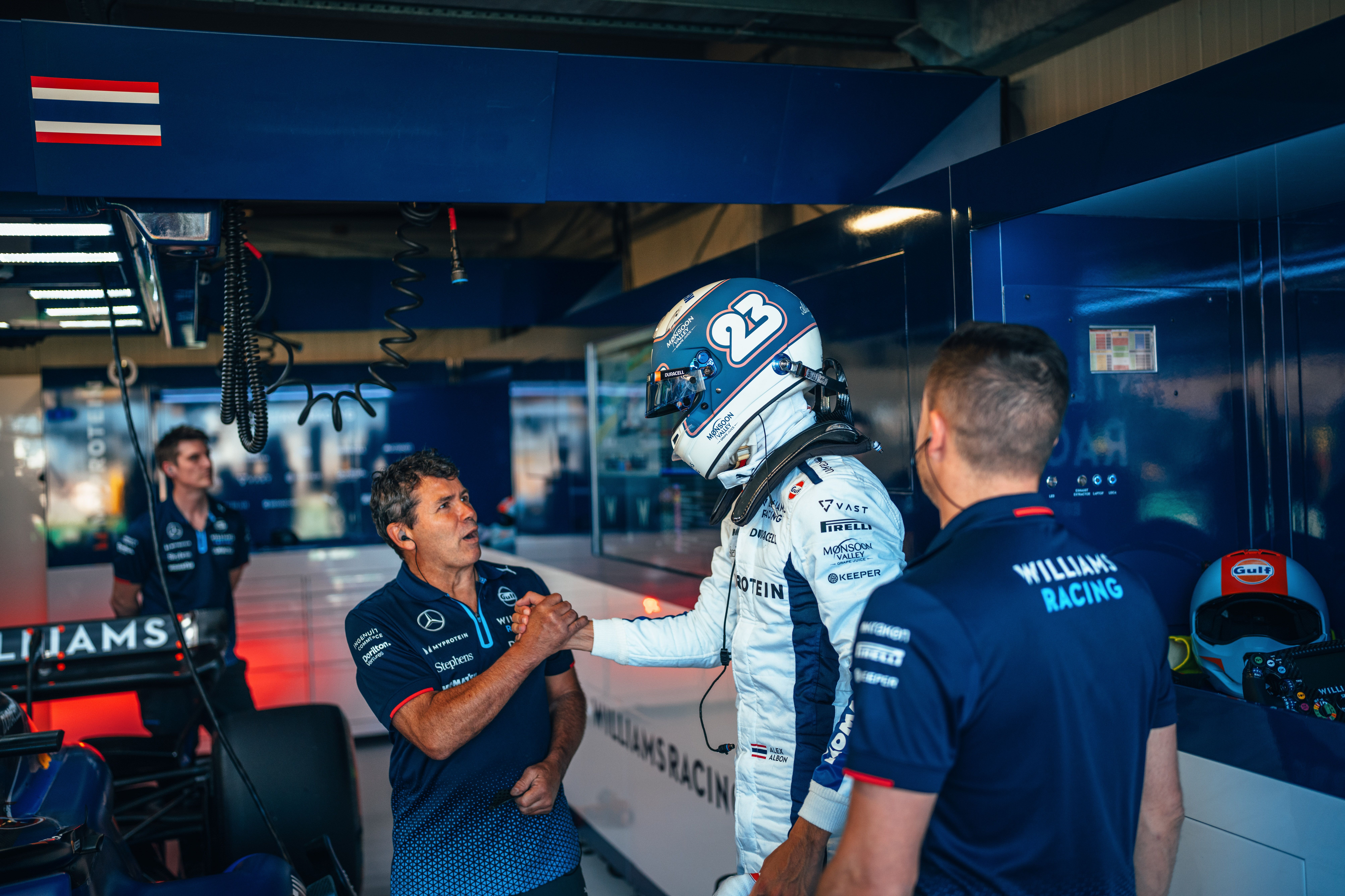 Alex back in the garage and celebrating a P9 qualifying.