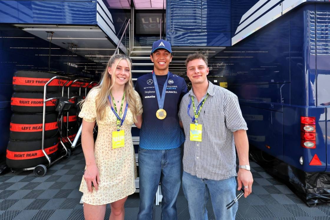 Emma even let Albono try on her Paris 2024 gold medal!