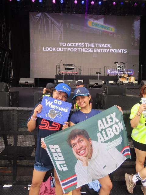 Fatima, Singapore GP - "Meeting new friends who share the same love for Williams is definitely the best highlight of the Singapore GP"