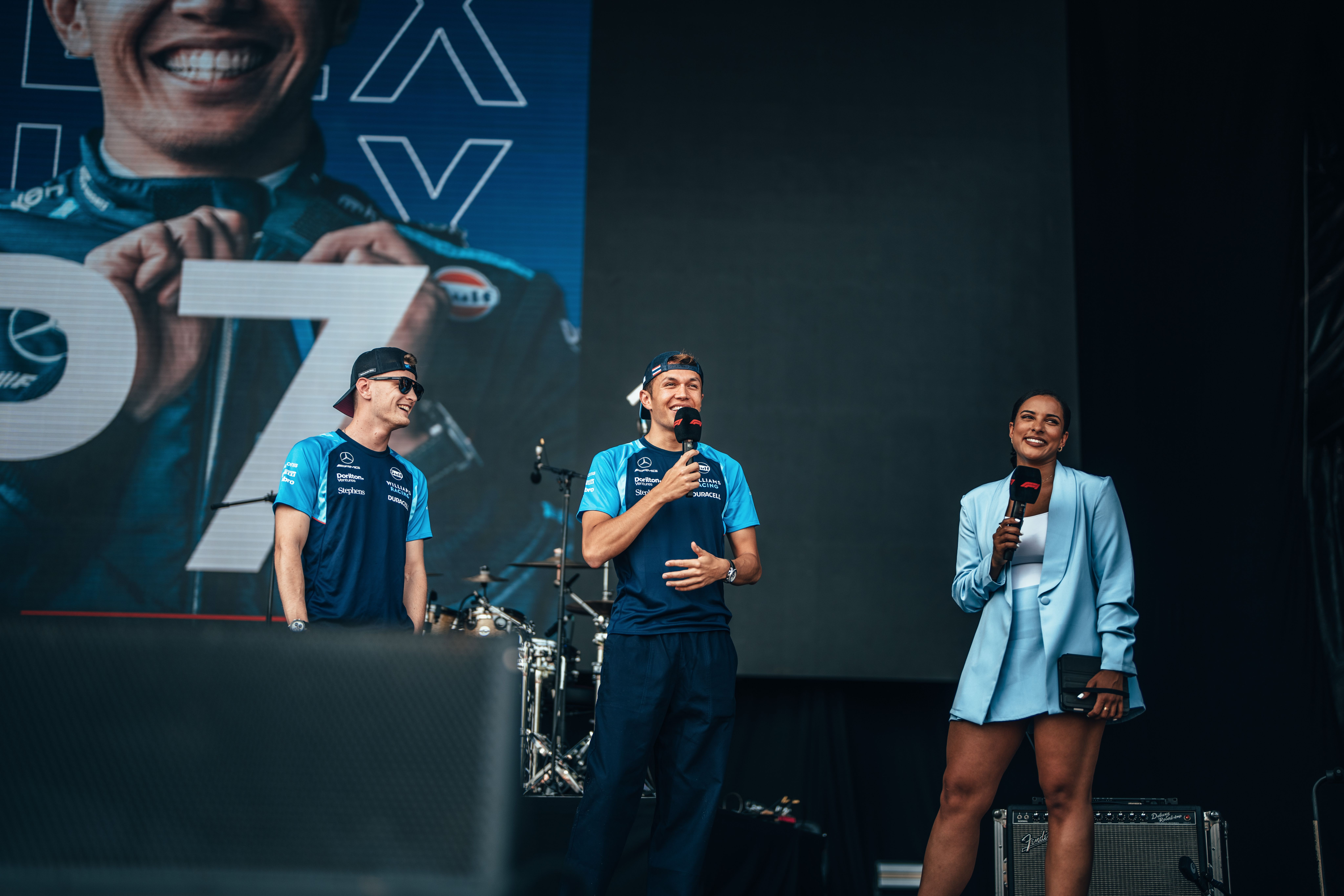 The Singapore stage with our star duo.