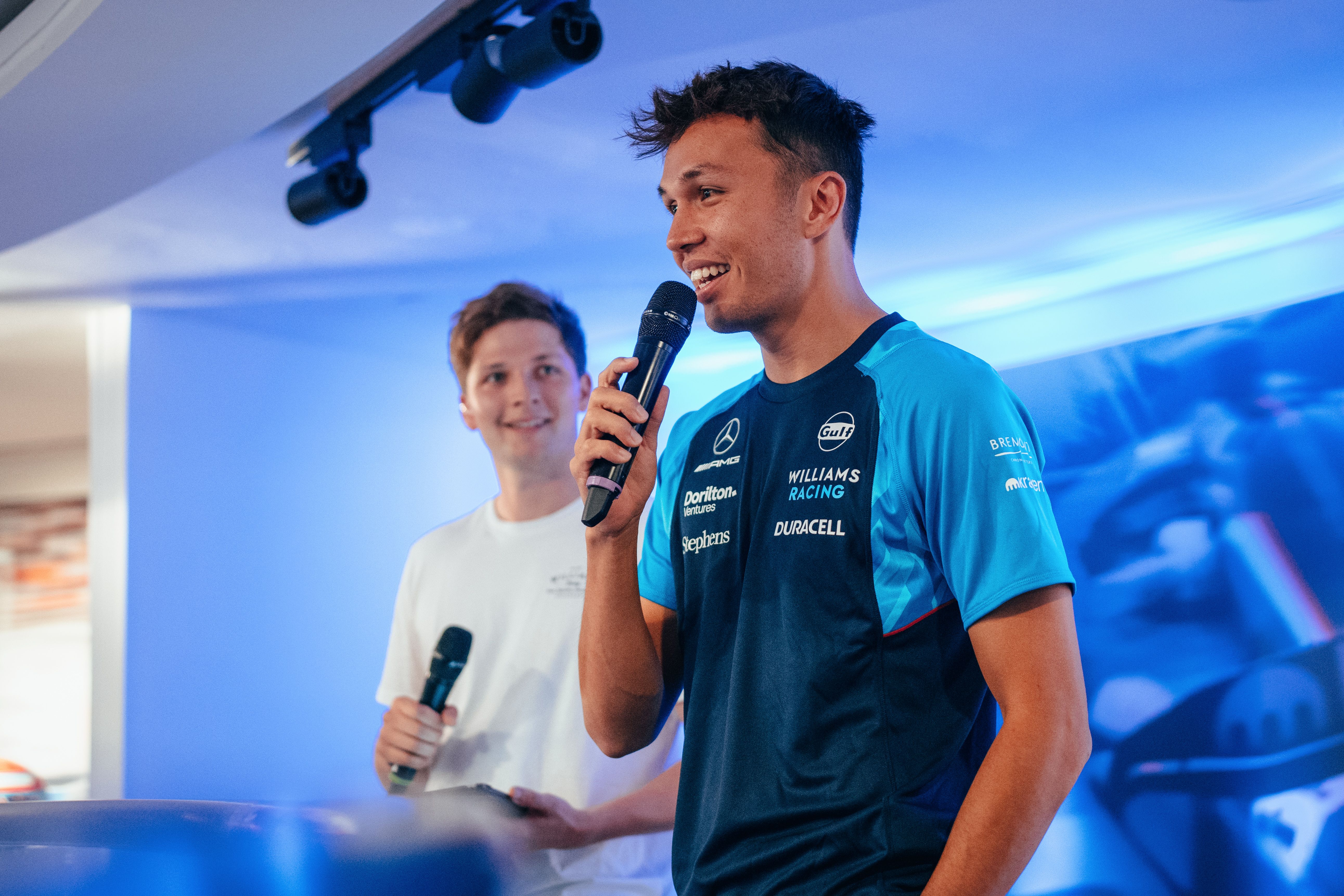 Albono delighted fans with his usual charm.