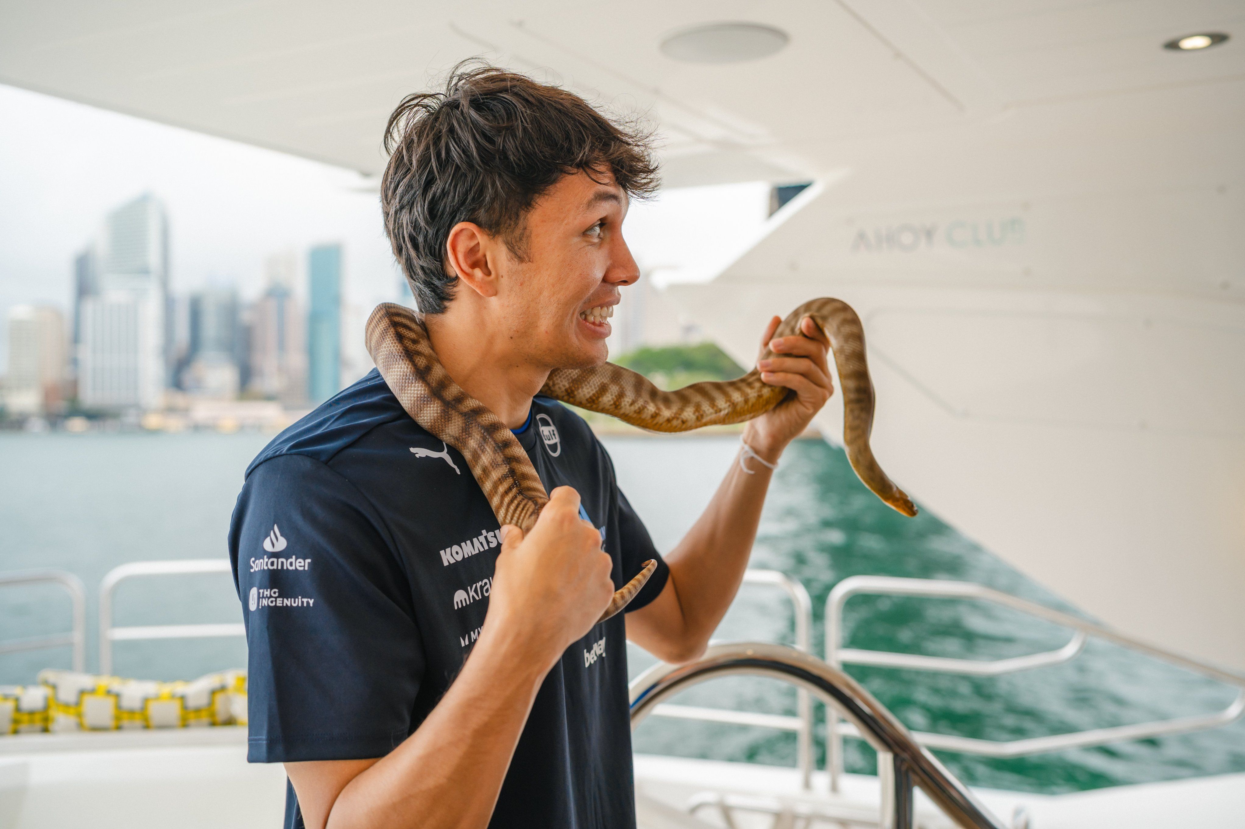 Some last-minute neck training before 2025 begins.