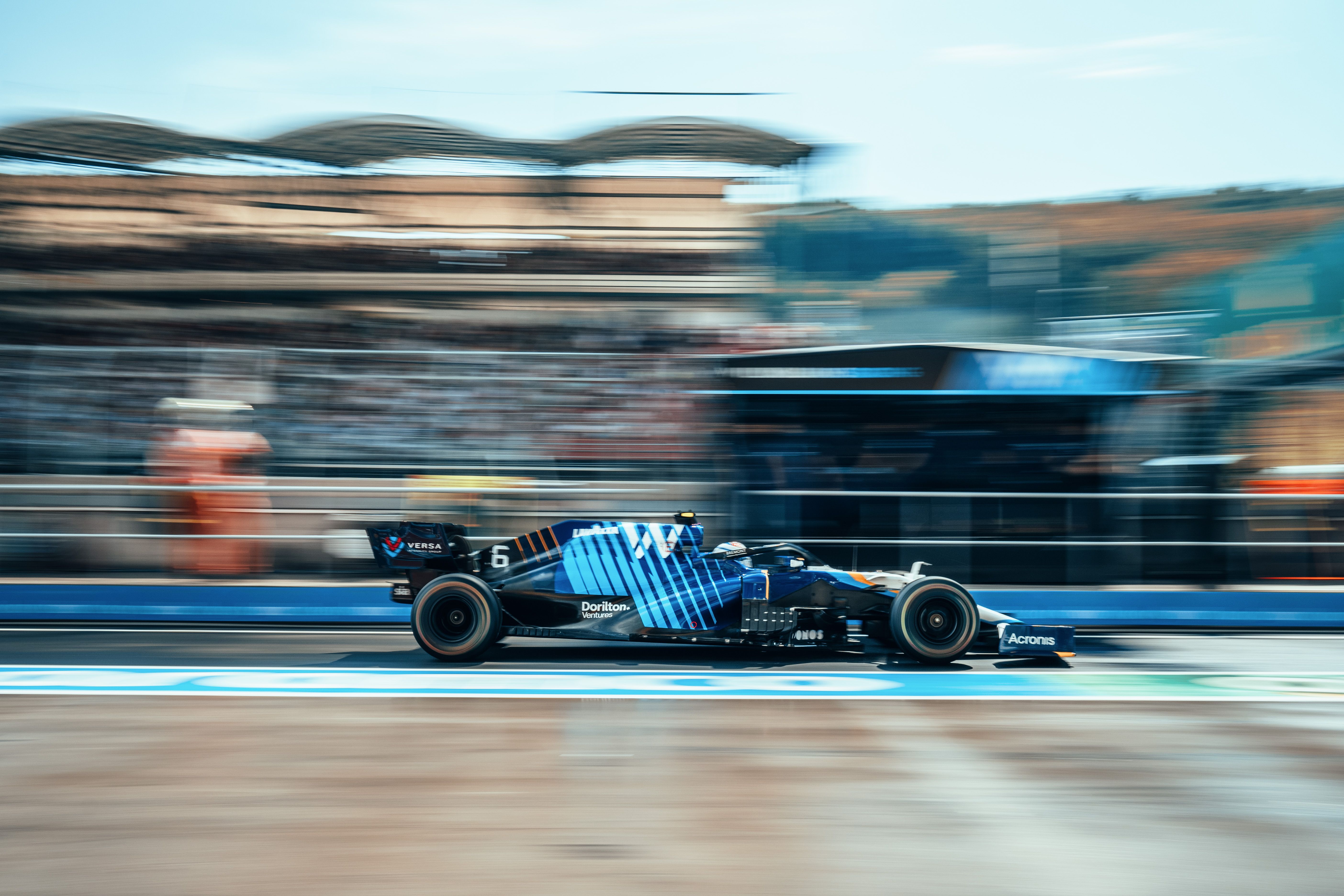 Out they went for the restart, but the track was dry!