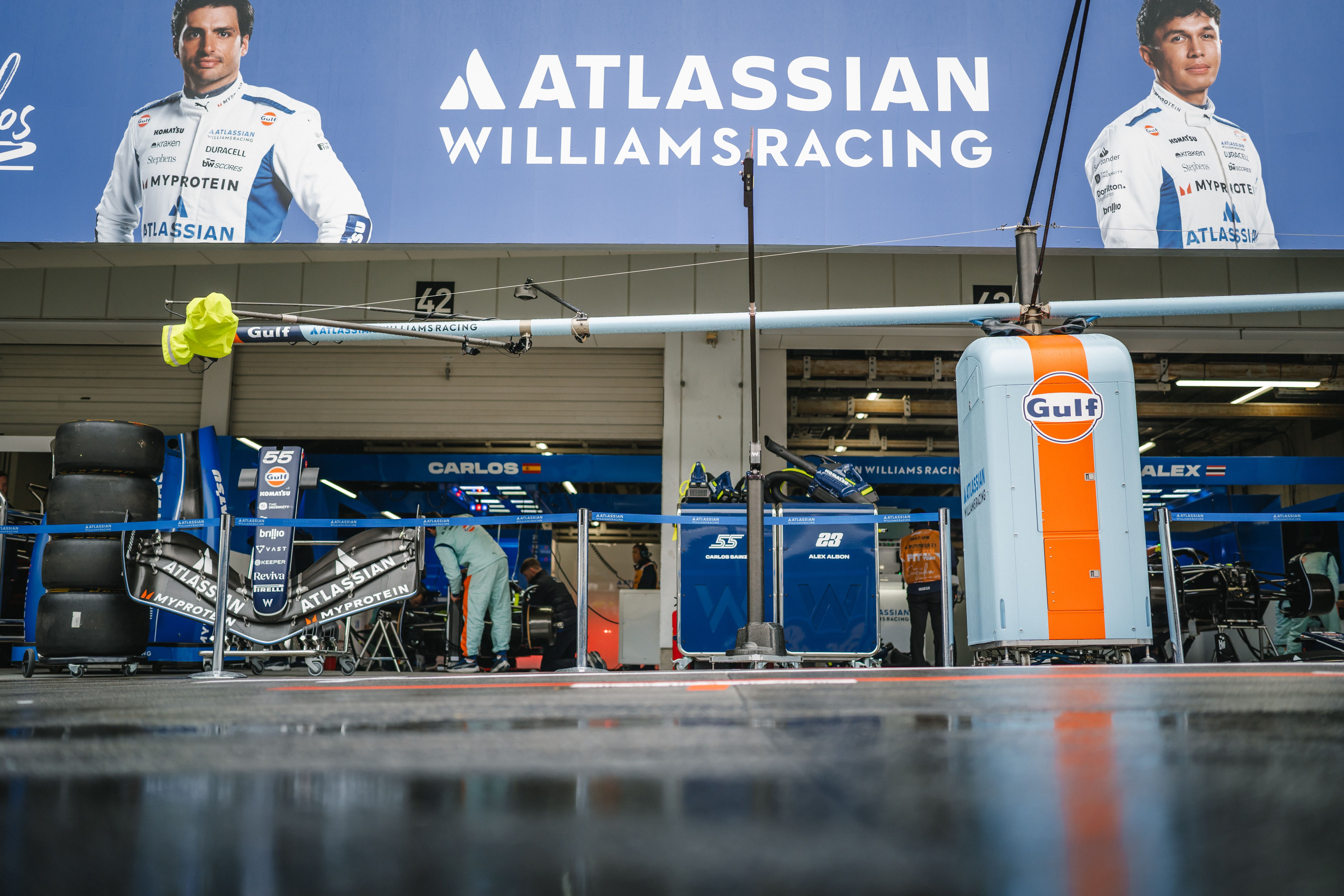 We arrived to a damp Suzuka Ciruit on Sunday morning