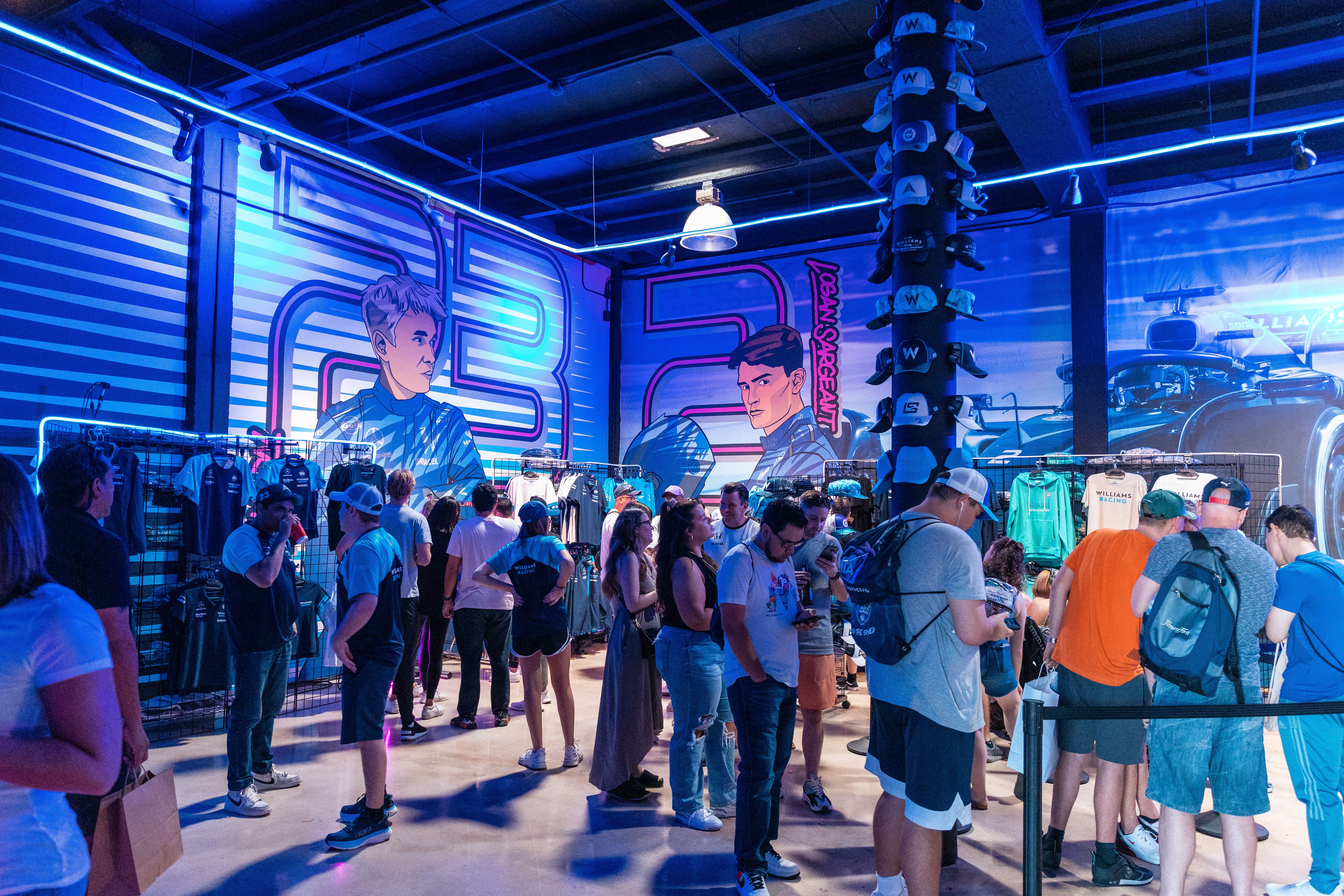 The crowd starts to build ahead of our two meet and greets, presented by Kraken.