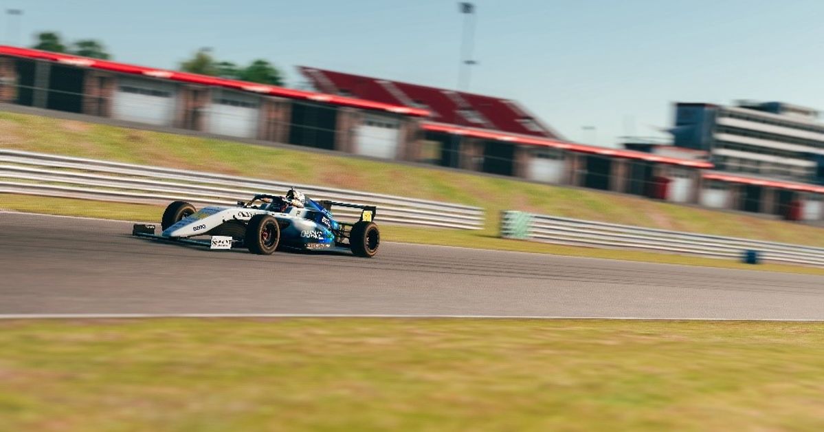 Williams Esports: Preparing for British F4 | Atlassian Williams Racing