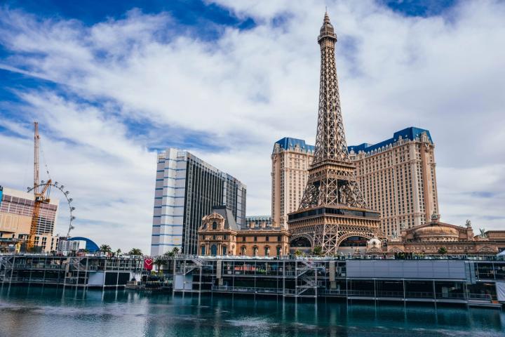 The drivers will pass all the sights along Las Vegas Boulevard.