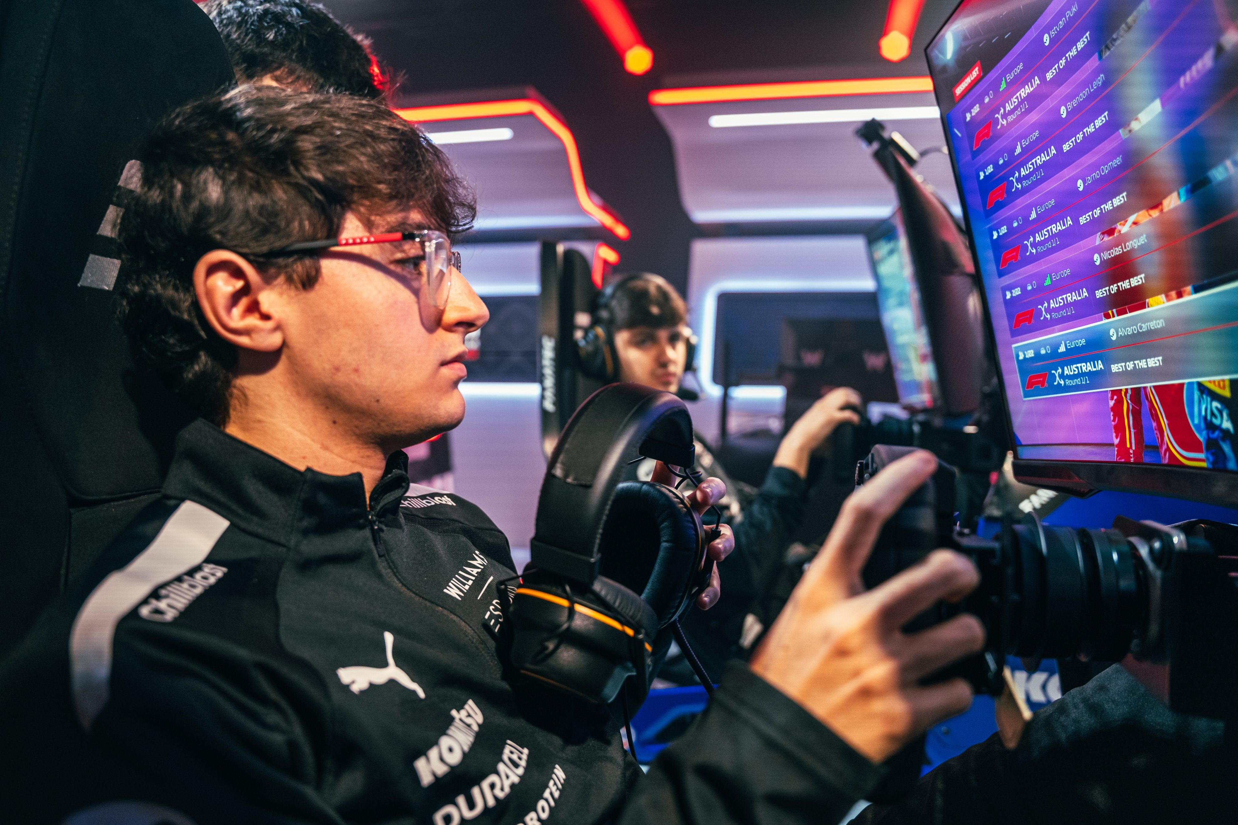 Imsael and Alvaro ready to race from P1 and P19.