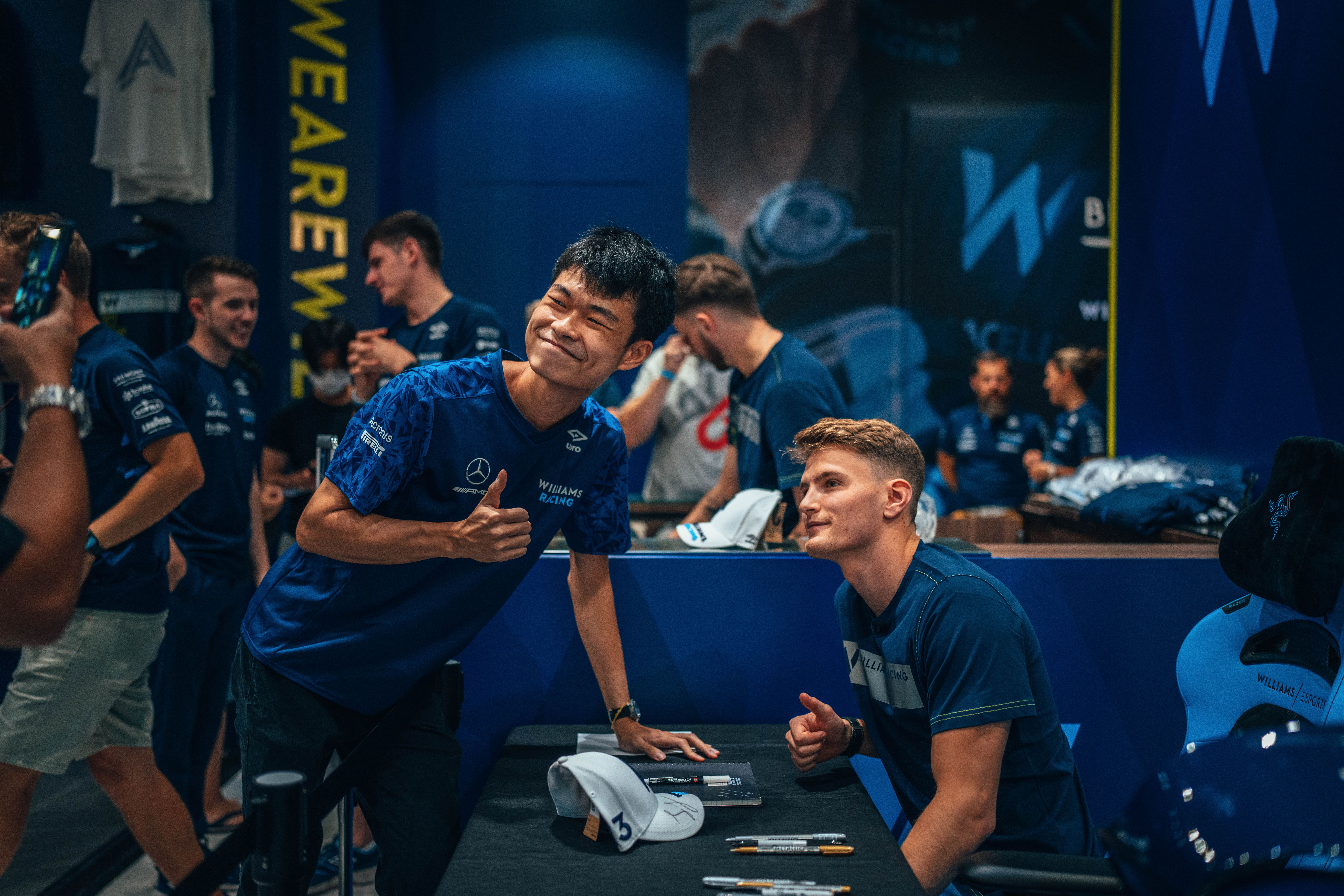 And some were even able to grab a photo and autograph with him too