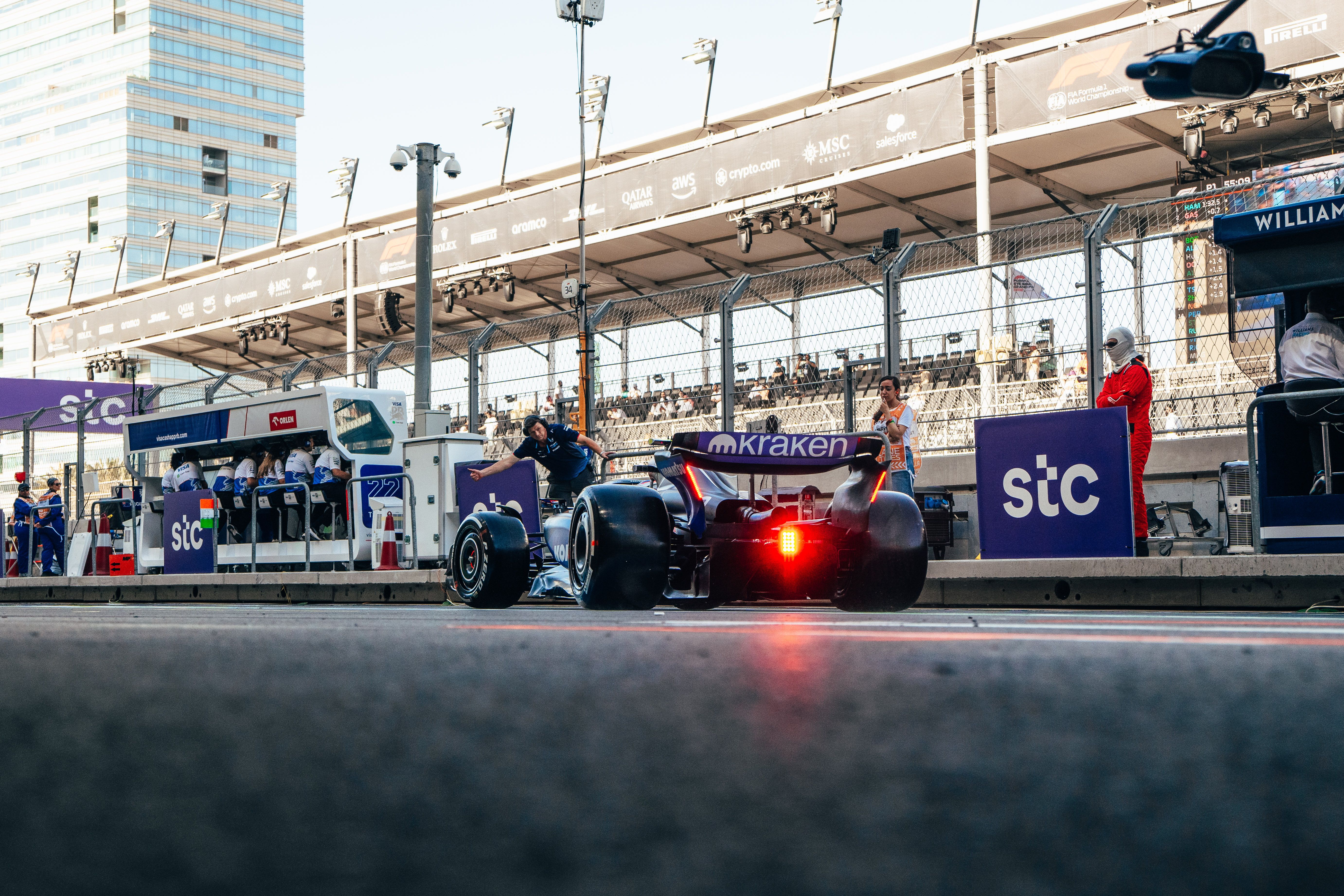 Some shiny new tyres on our FW46.