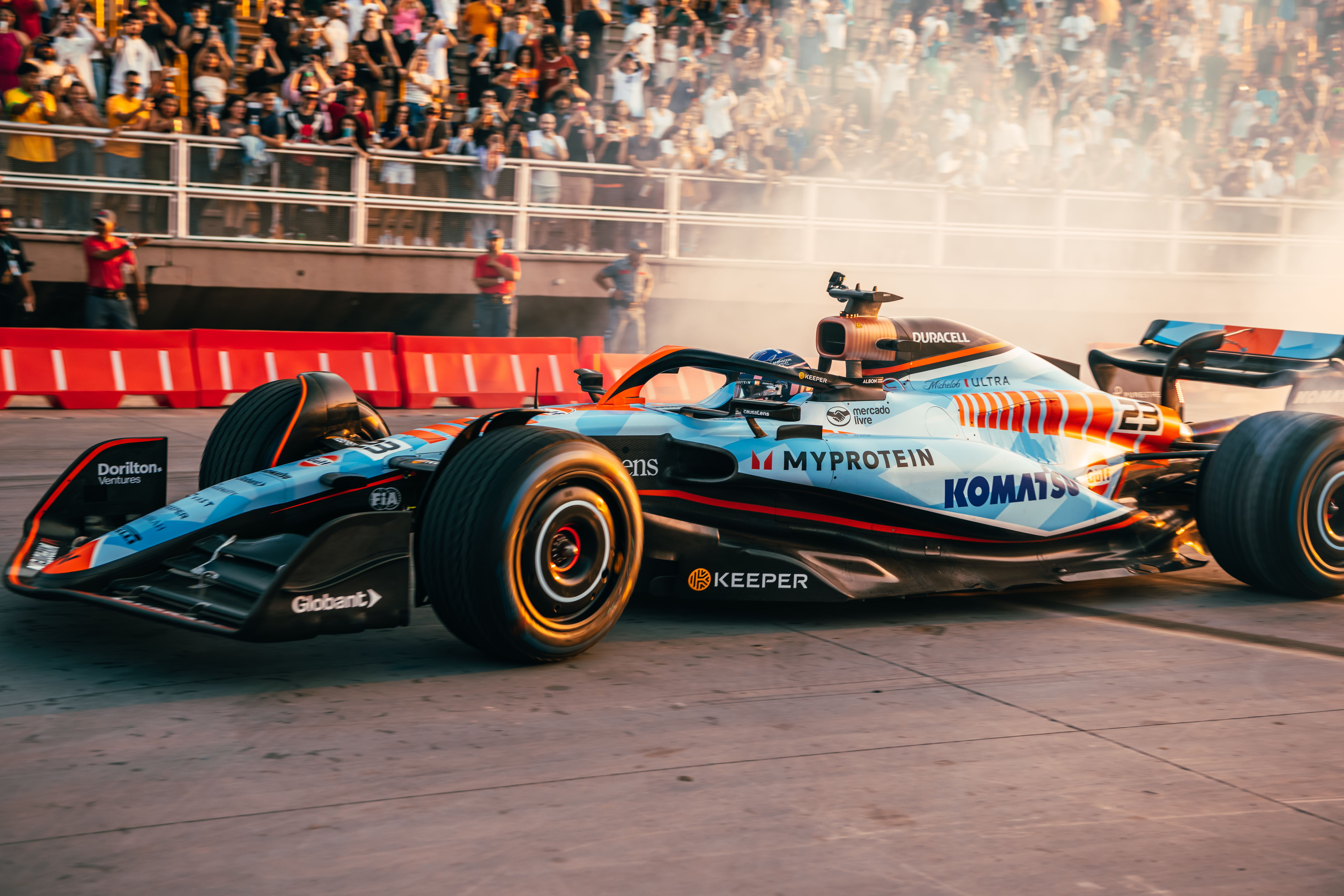 Lighting up those tyres.