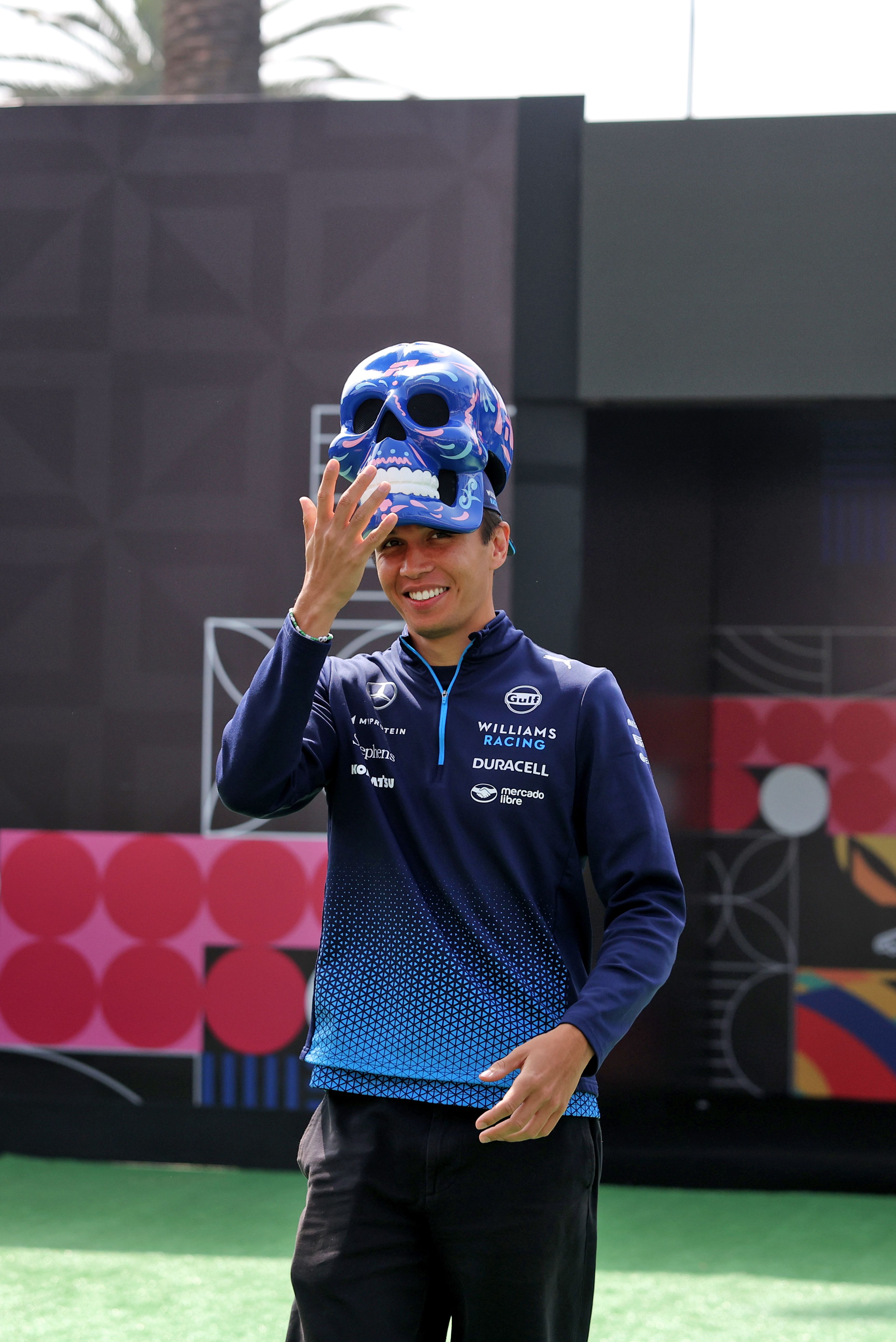 Albono comes into the paddock looking a little different