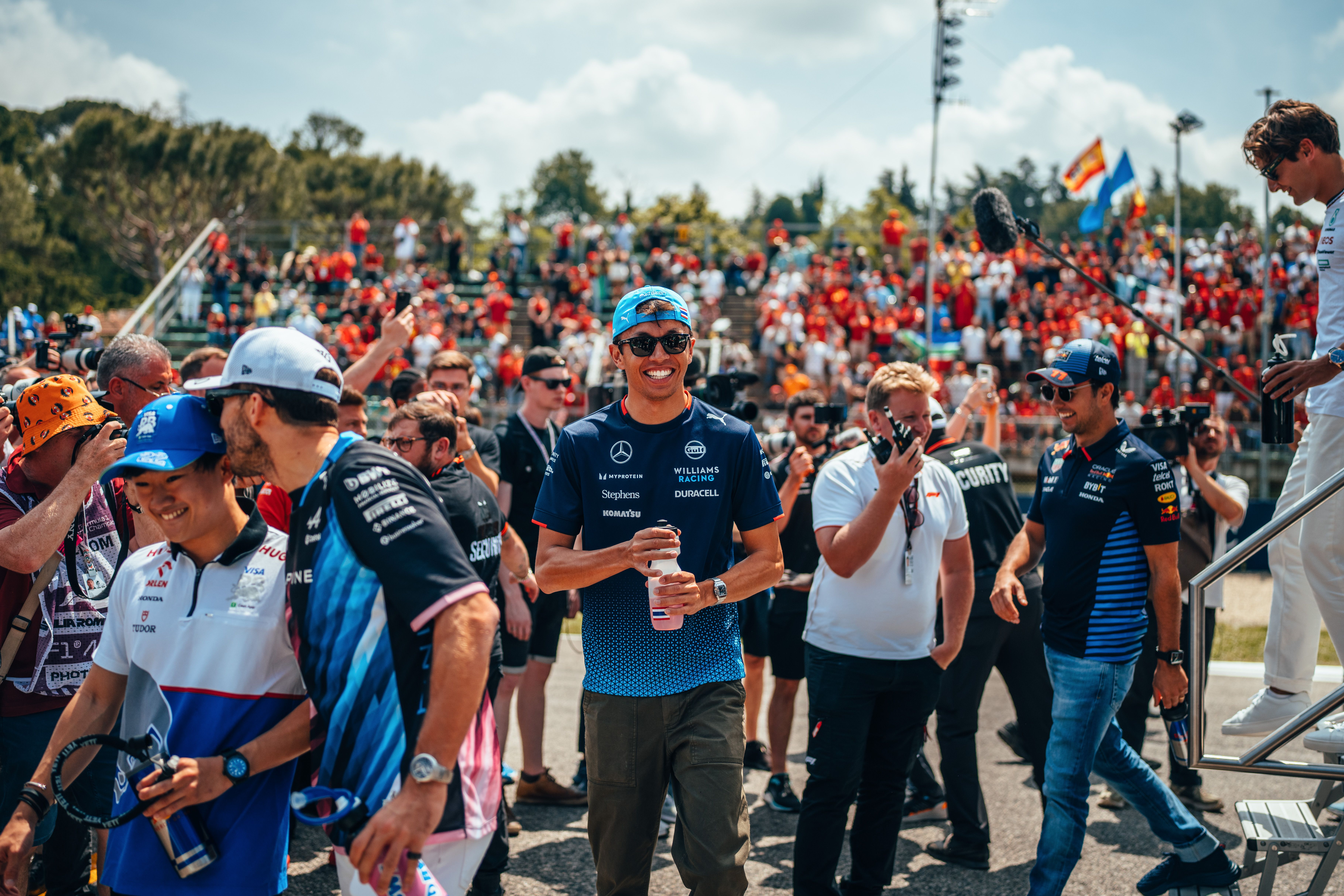 Alex enjoying the pre-race sun!
