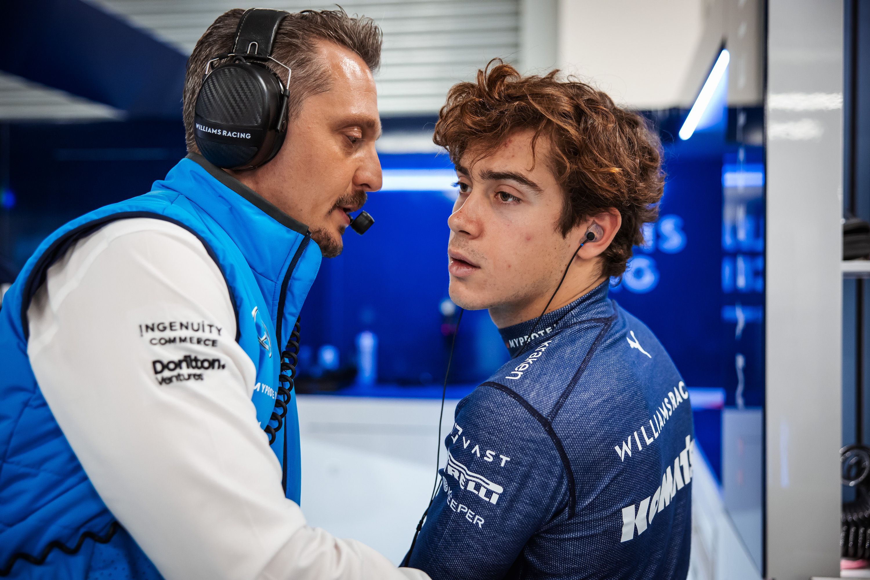 Gaetan shares his tips with Franco.