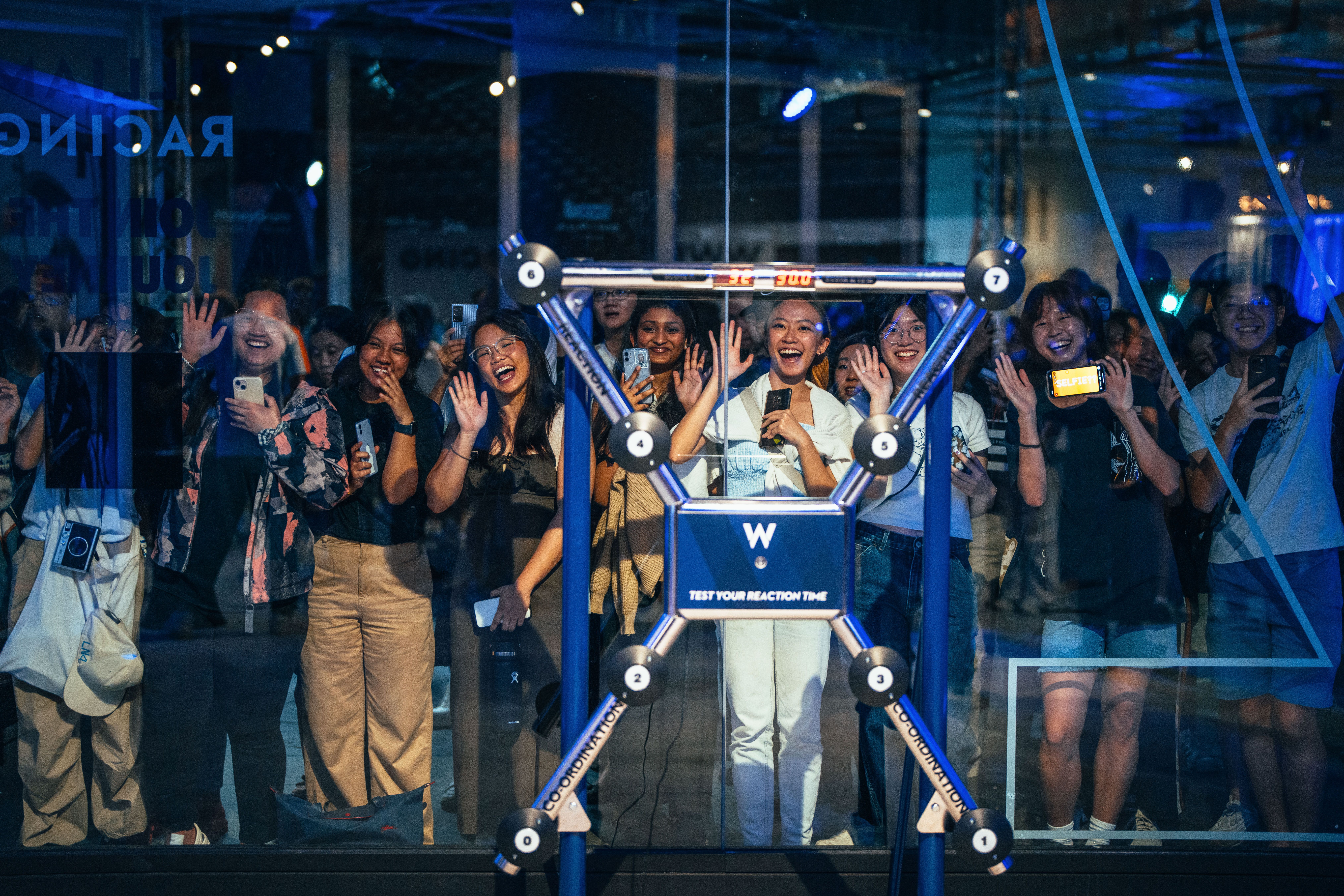 Even fans outside were trying to get a glimpse! Thanks for your incredible support.