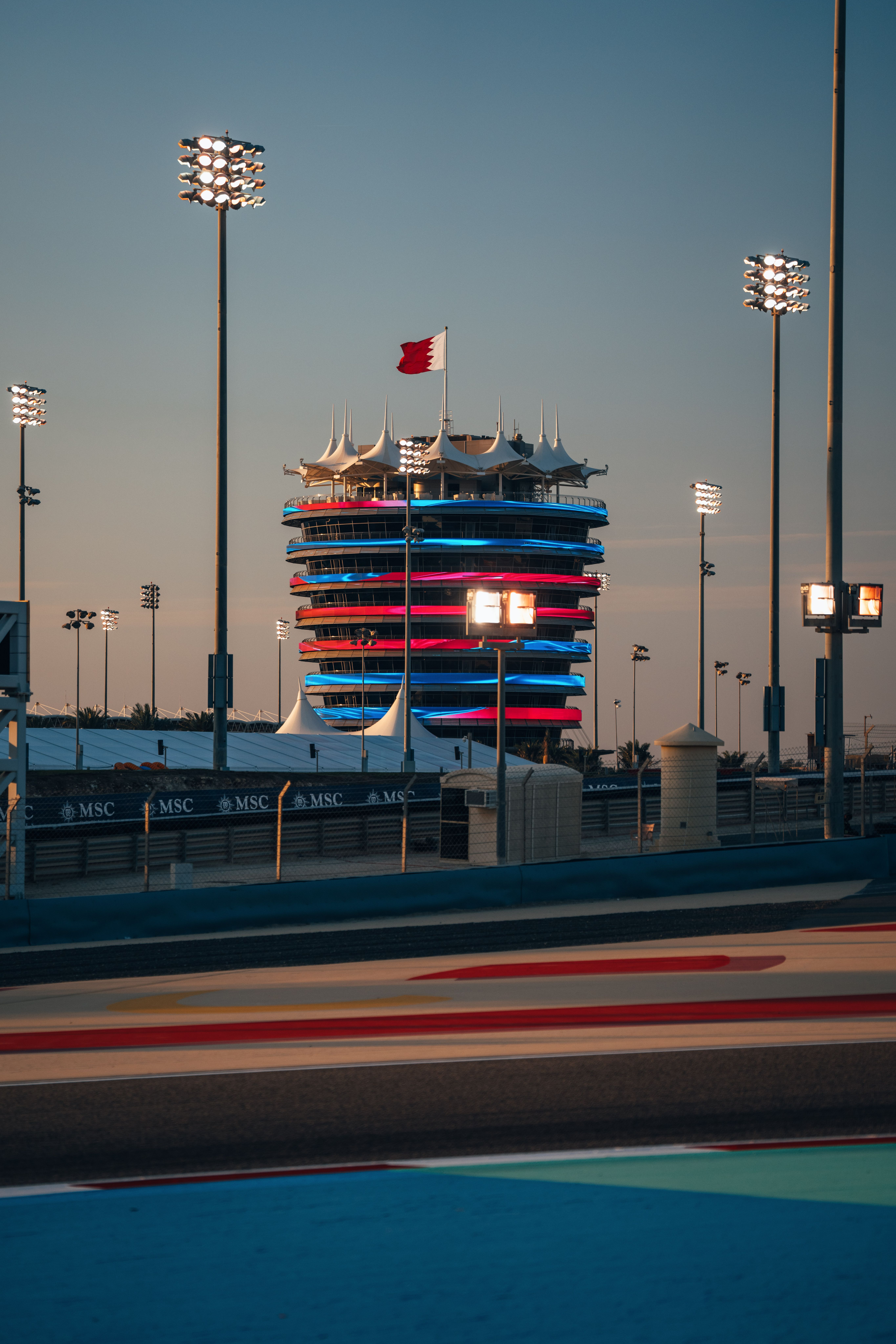 But we still managed to grab some sunset shots of our new challenger.