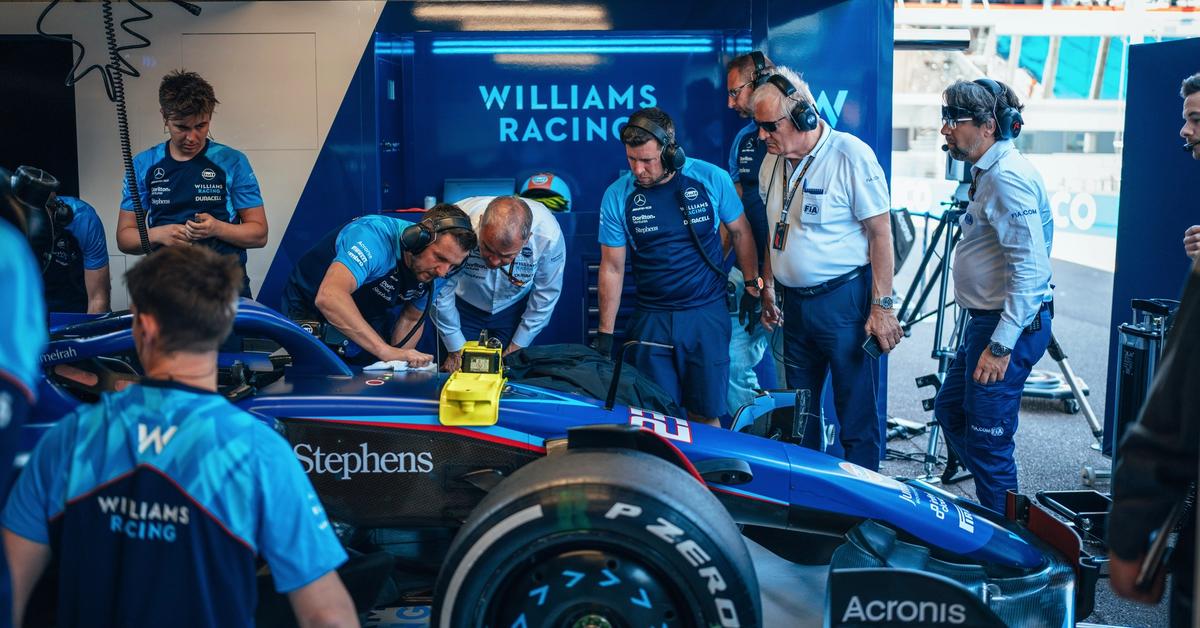 Williams Racing Alex WATCH: Getting Alex's car ready for FP2 | Atlassian Williams Racing