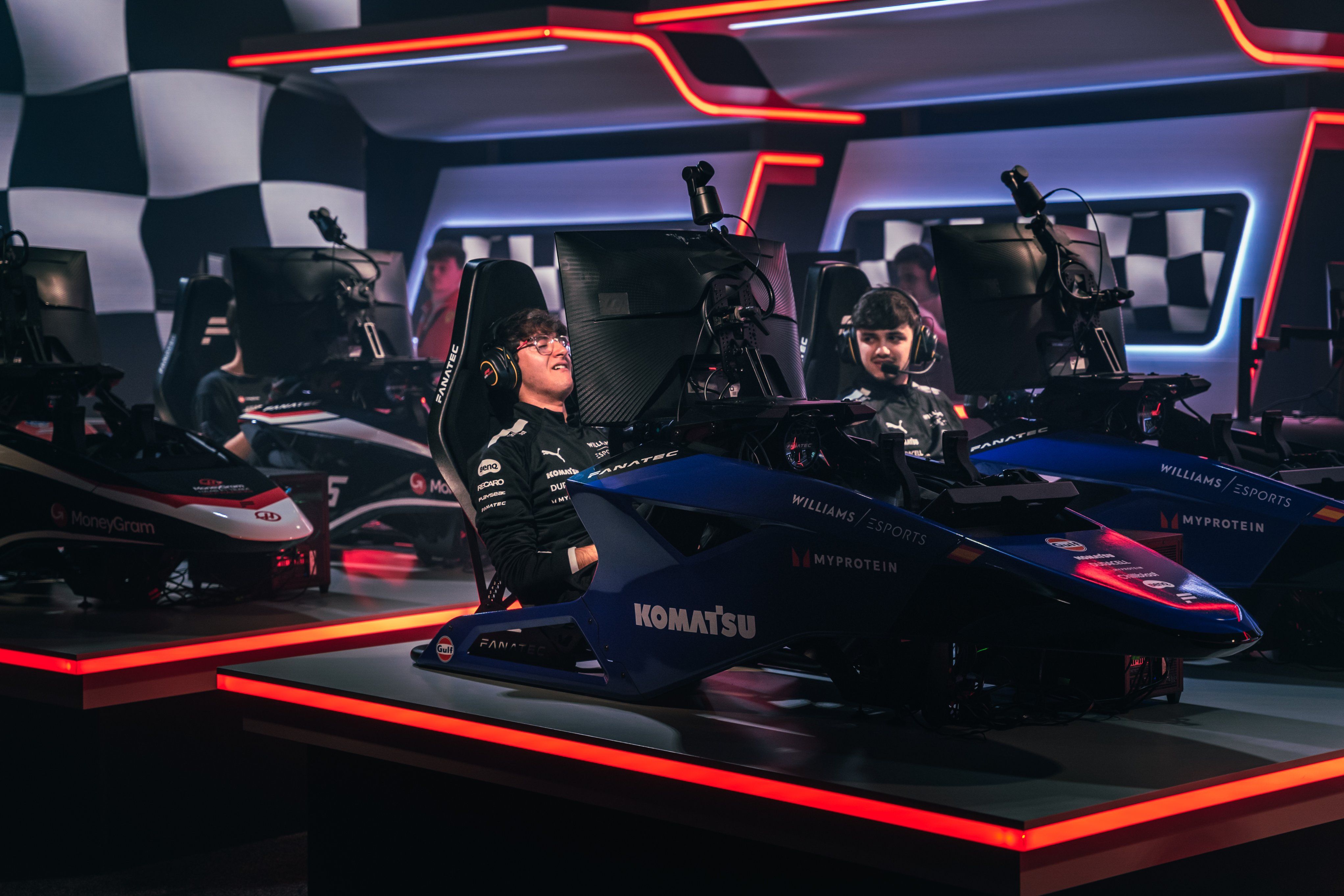 VICTORY! What a dramatic finish, Isma comes home in P1 and Alvaro in P9!