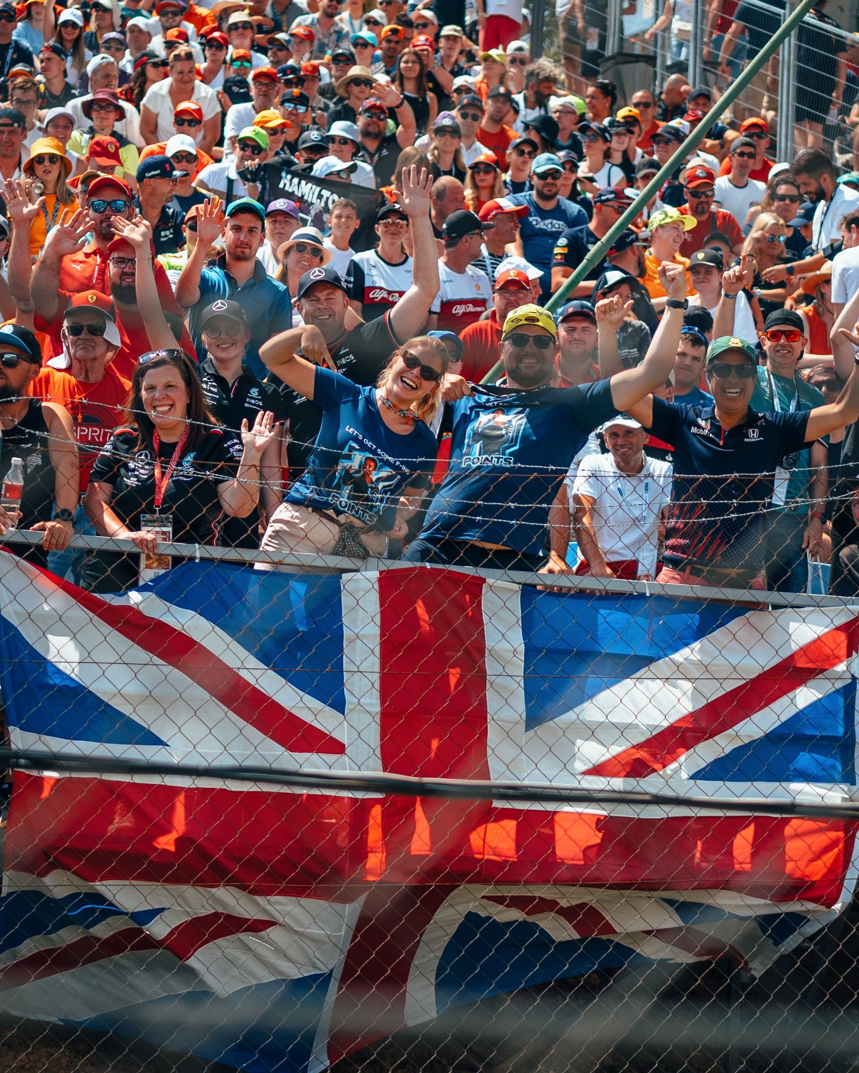 James Vowles suggested everyone is a Williams Racing fan this weekend. We know these two are. Thanks for your support!