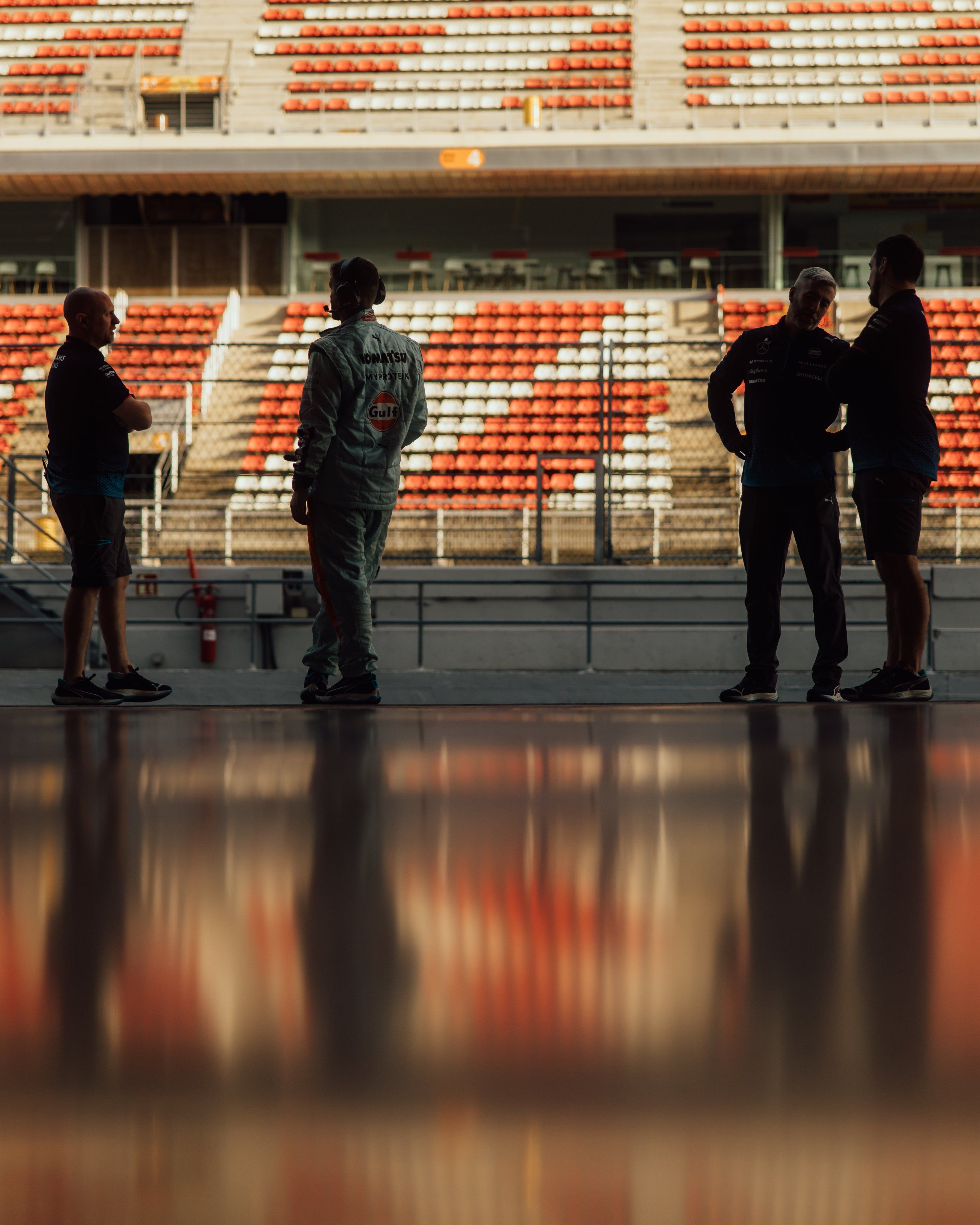 Not a bad way to spend a midwinter Sunday...