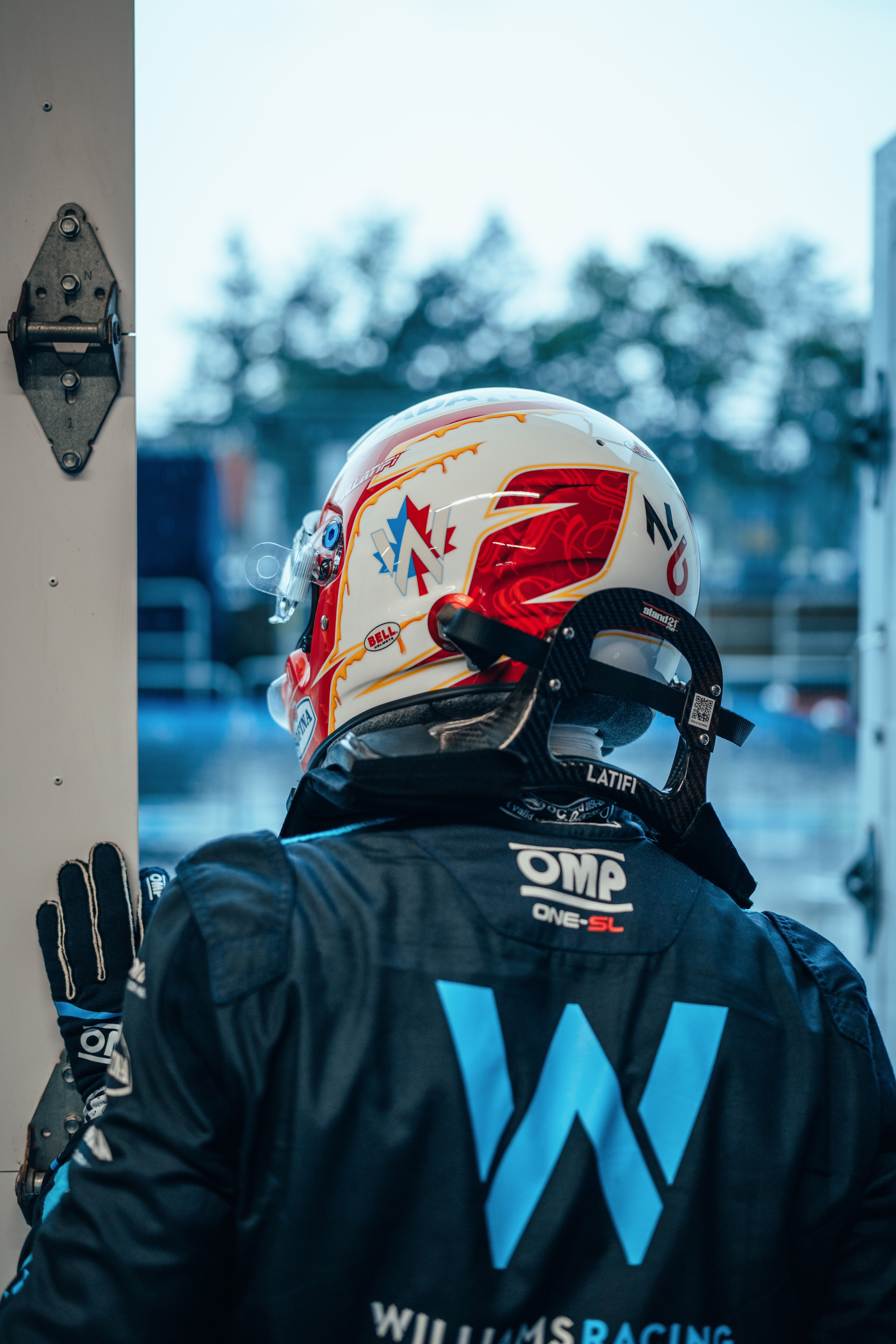 With NL6 branding on the rear