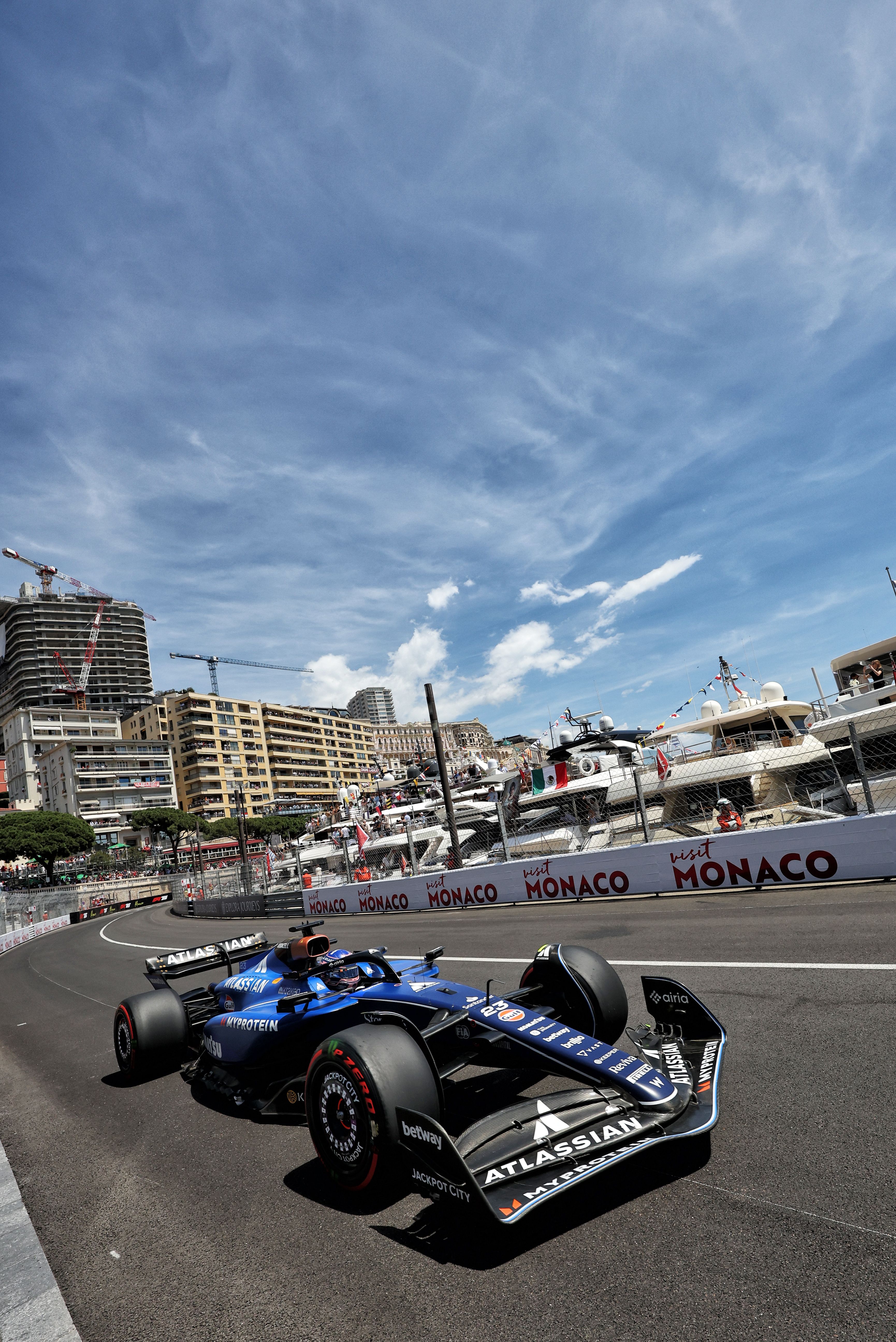 Speeding along the harbourside 