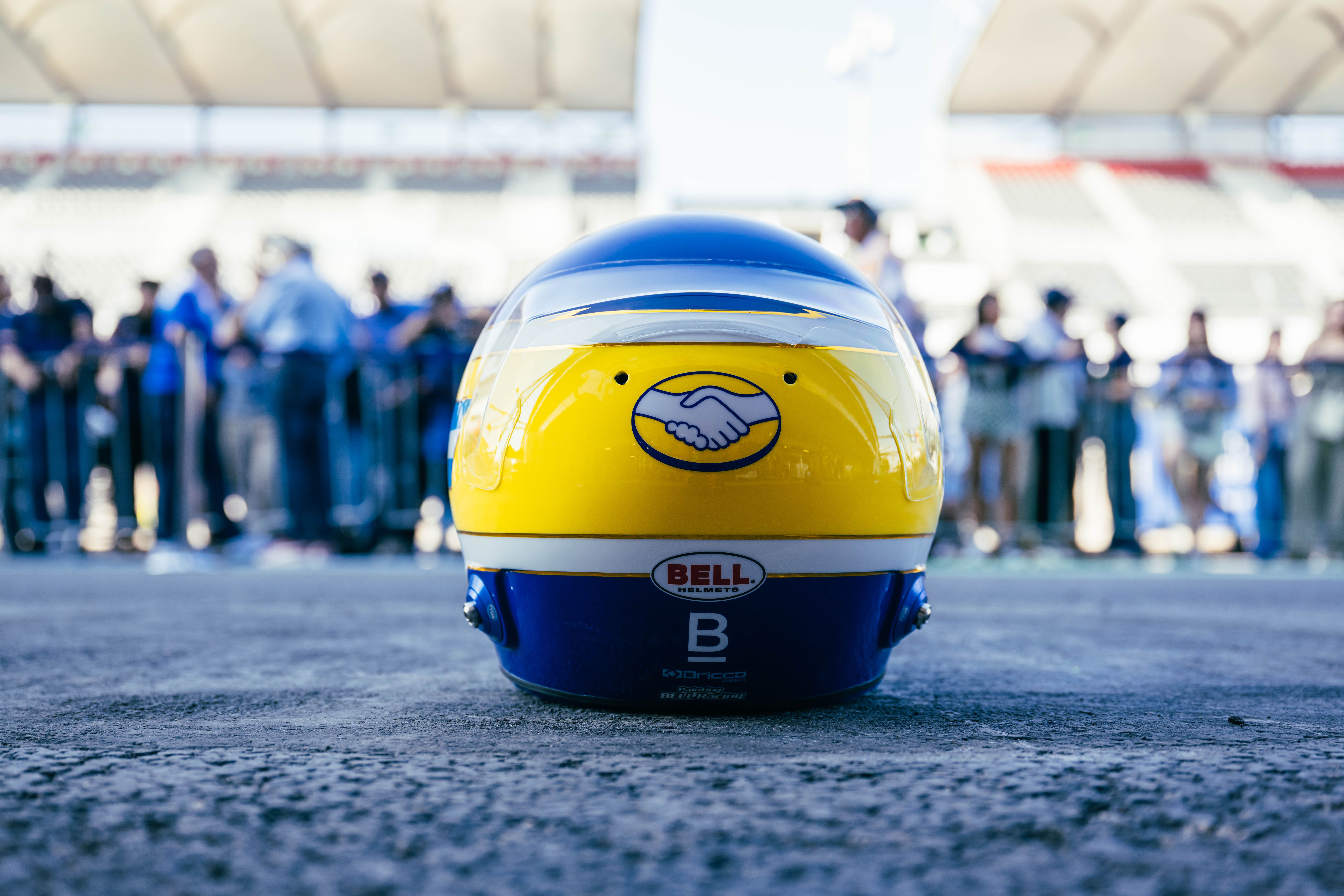 We think it's going to look great with the Mercado Libre engine cover.