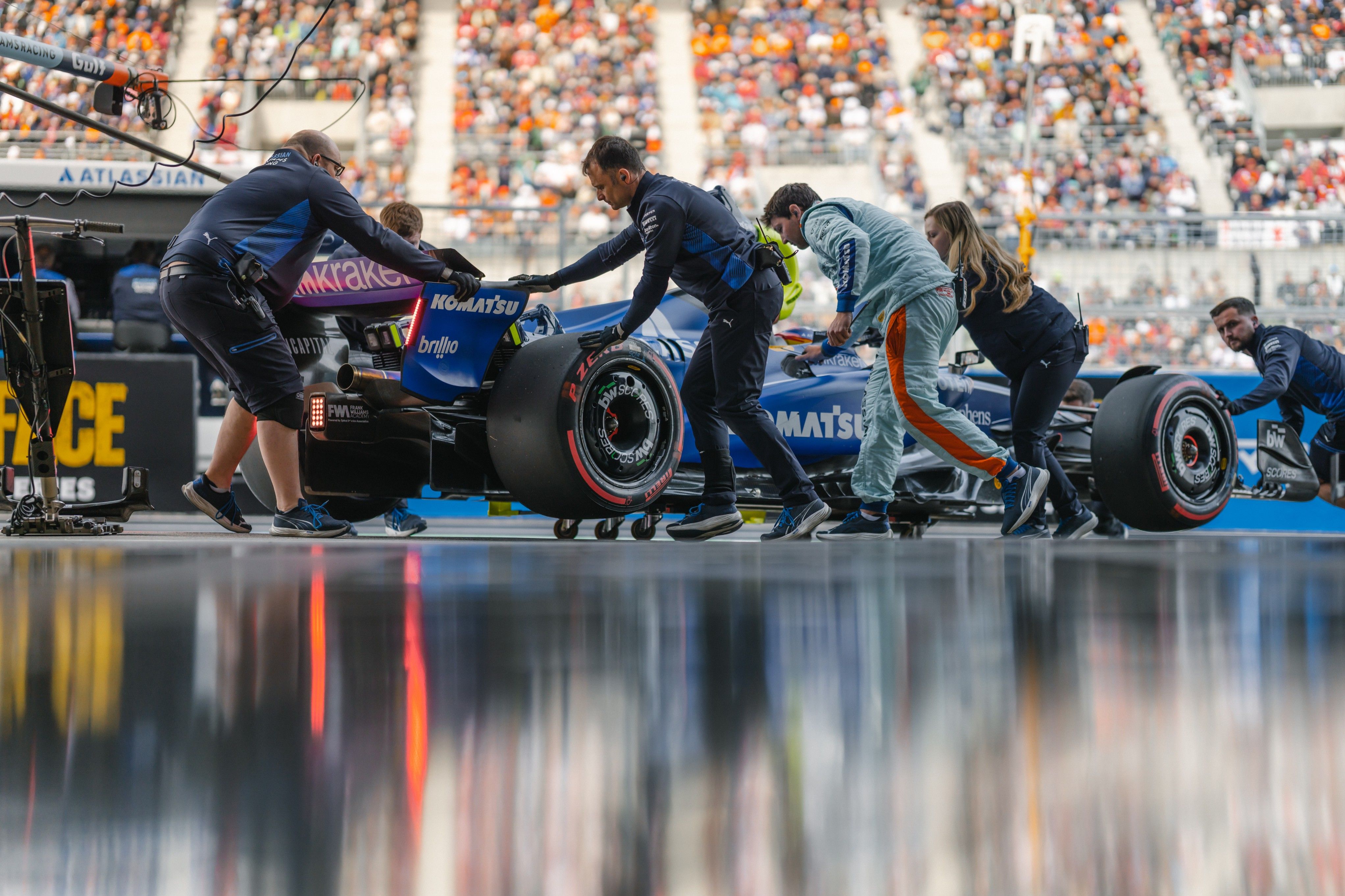 P12 for Carlos in Q2, but he's been handed a three-place gird penalty for impeding. 