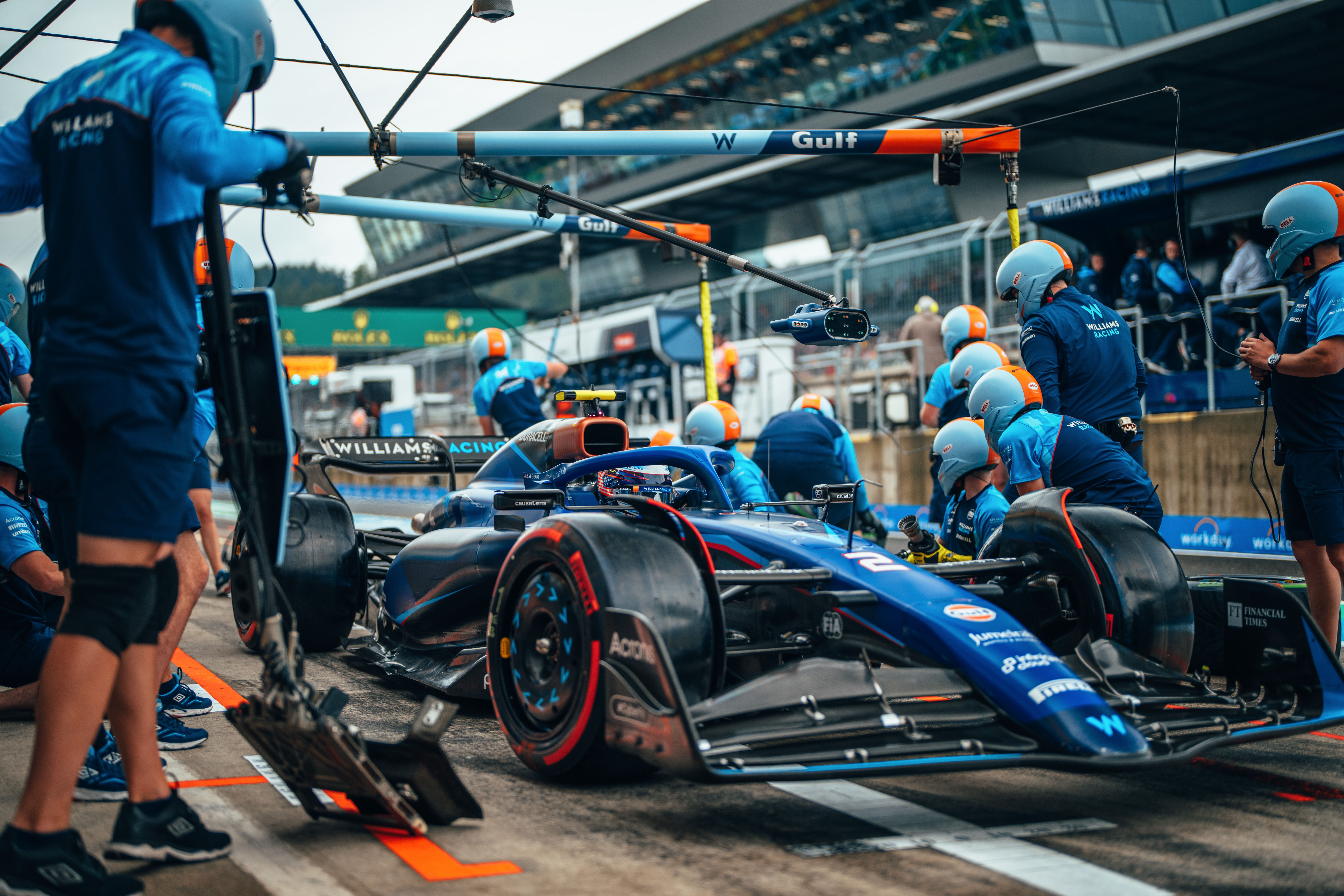 The pit crew made sure to nail the pit stops in SQ1 and SQ2.