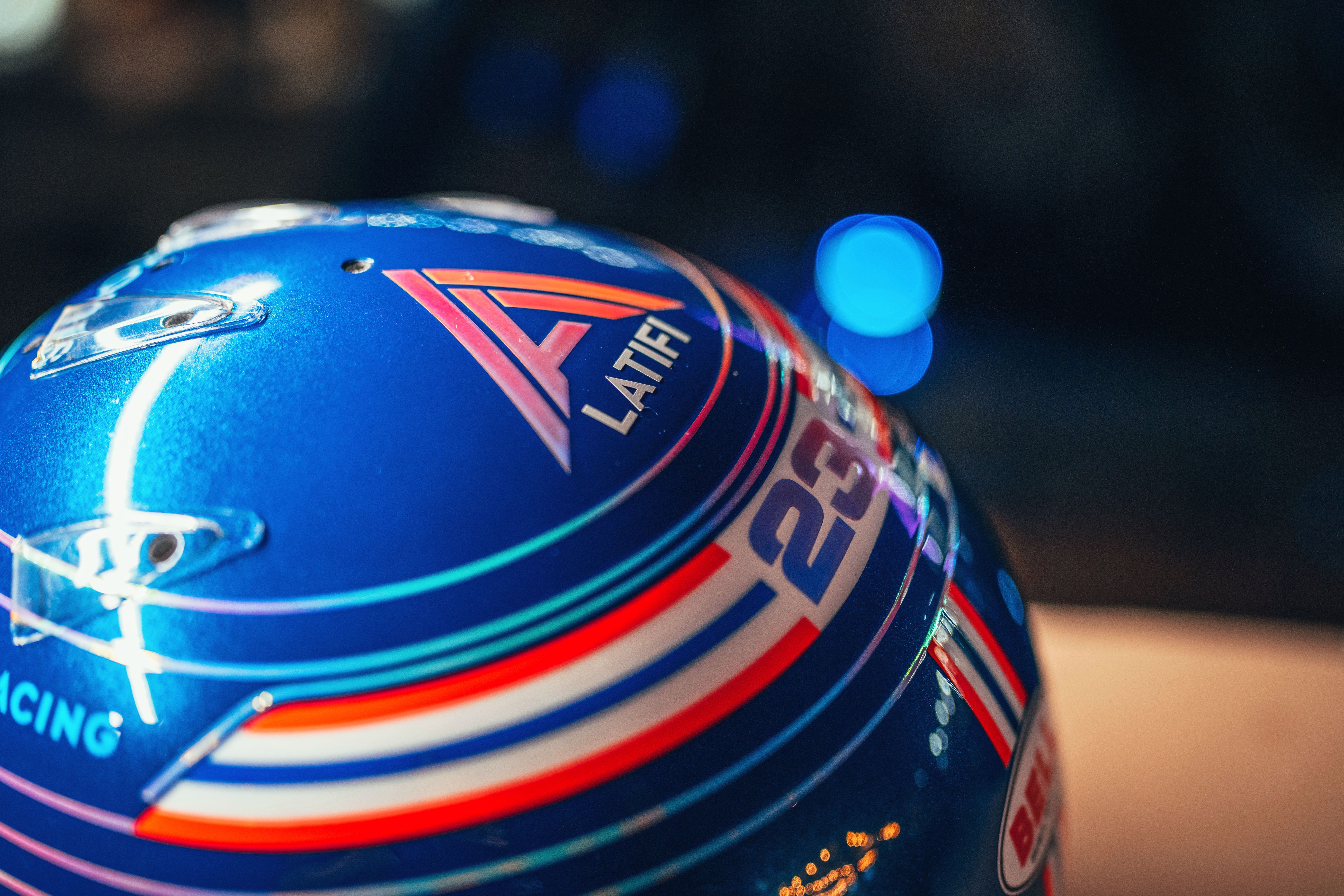 Alex added a little something to pay tribute to Nicky in his final race.