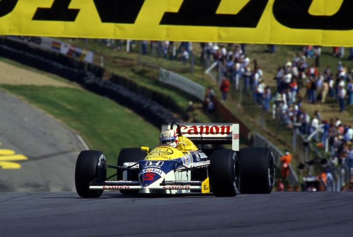 Mansell on his way to victory at Brands Hatch