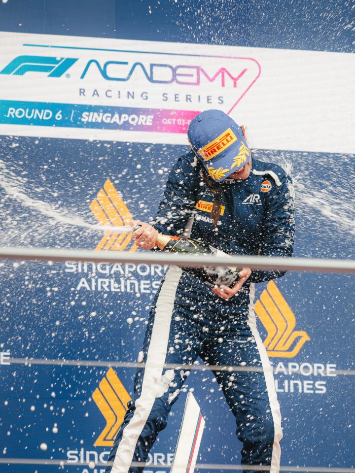 Singapore 2025: Champagne celebrations in Marina Bay