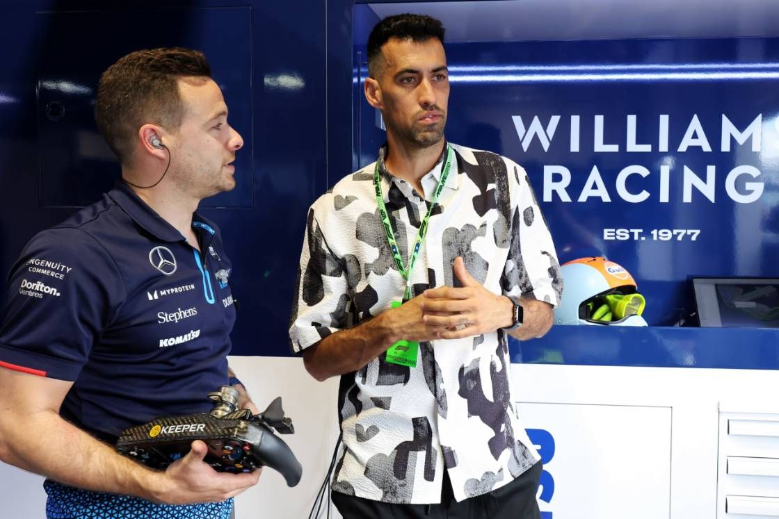 World Cup, European Championship and Champions league winning midfield Sergio Busquets hung out with Gorka Narbarte in Miami. 